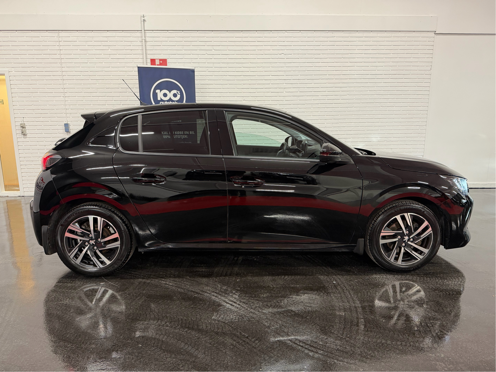 Billede af Peugeot 208 1,5 BlueHDi Allure Sky 102HK 5d 6g