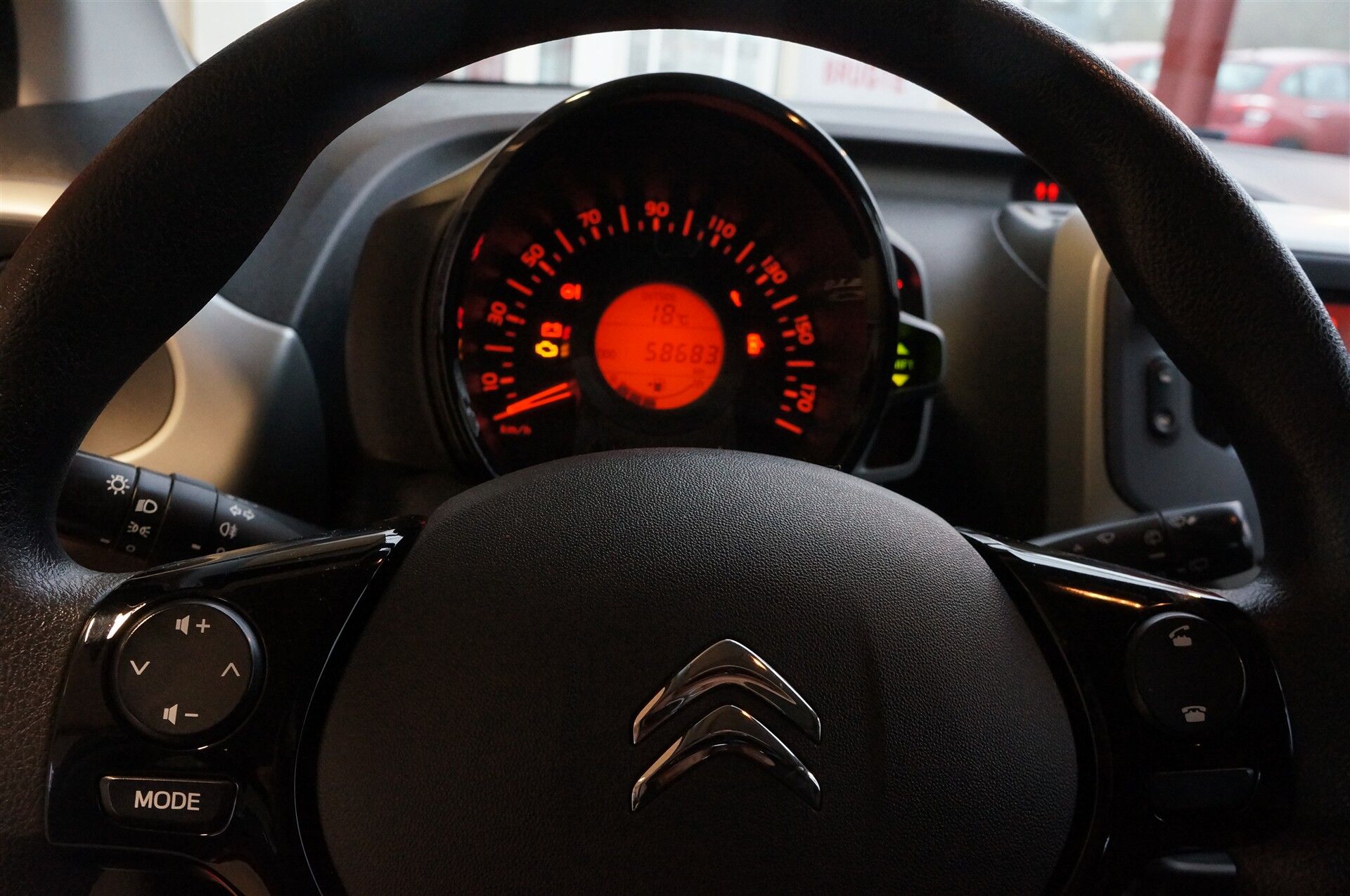 Billede af Citroën C1 1,0 VTi Scoop Airscape start/stop 68HK 5d