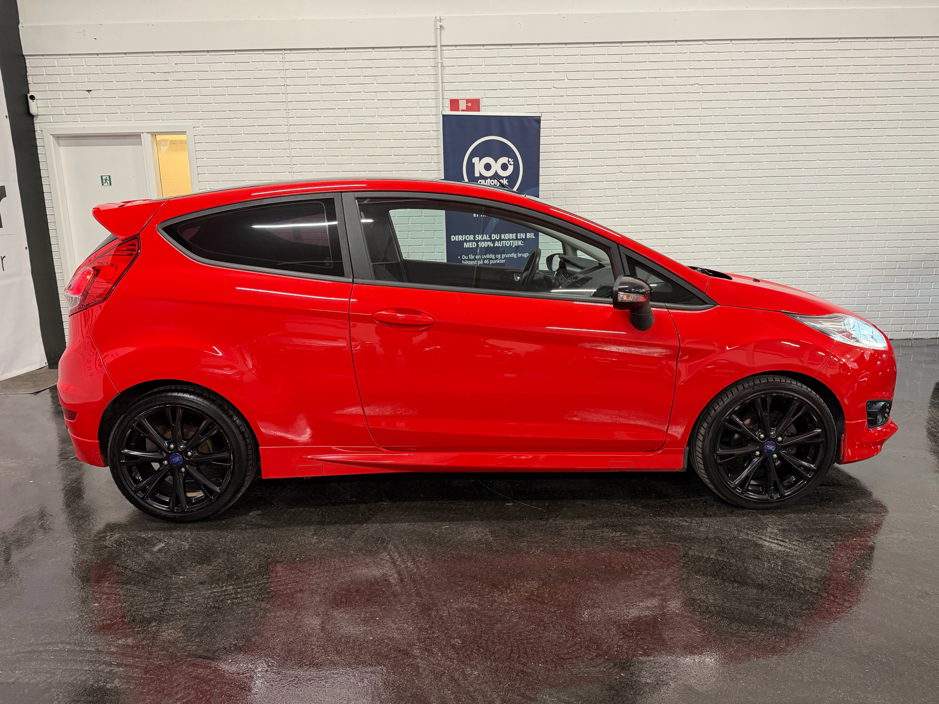 Billede af Ford Fiesta 1,0 EcoBoost Red Edition Start/Stop 140HK 3d