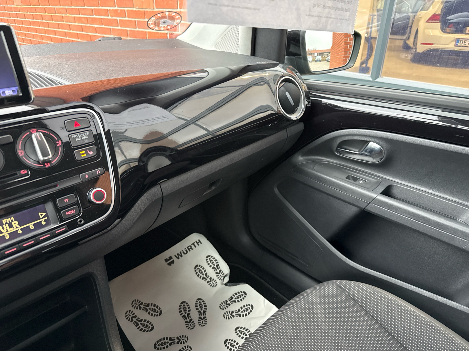 Billede af VW up 1,0 MPI BMT High 75HK 5d