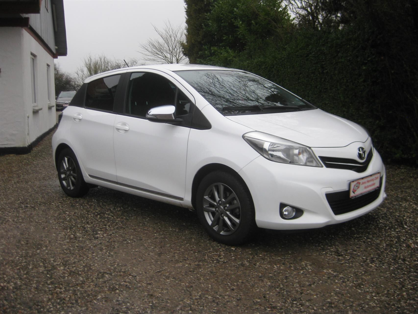 Billede af Toyota Yaris 1,3 VVT-I T2 Style 100HK 5d 6g