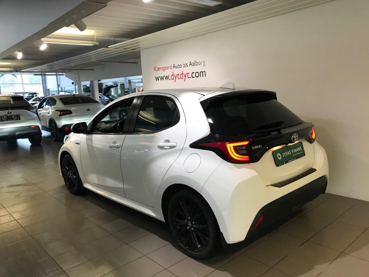 Billede af Toyota Yaris 1,5 Hybrid H3 Smart 116HK 5d Trinl. Gear