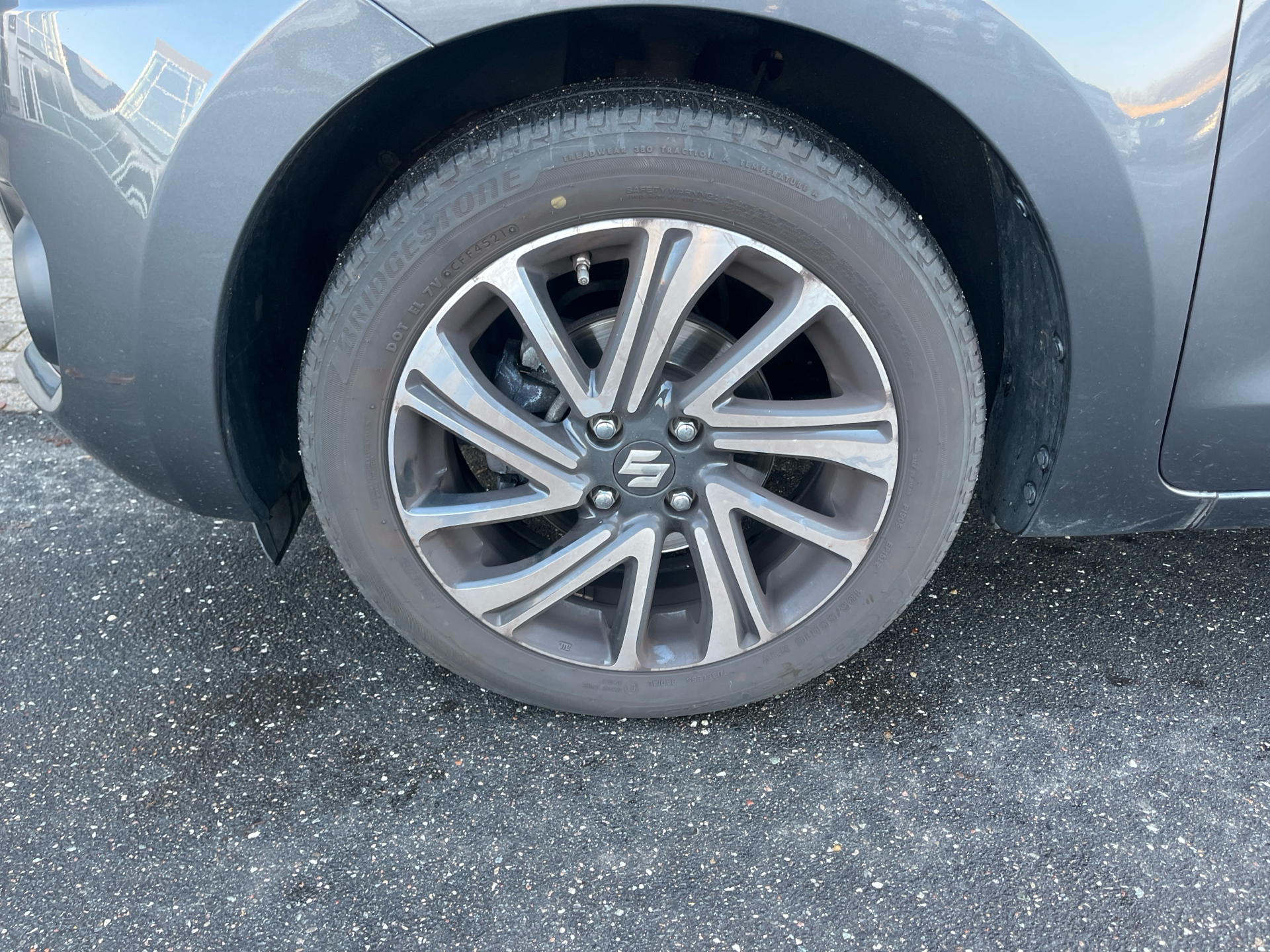 Billede af Suzuki Swift 1,2 Dualjet  Mild hybrid Exclusive AEB CVT 83HK 5d Trinl. Gear