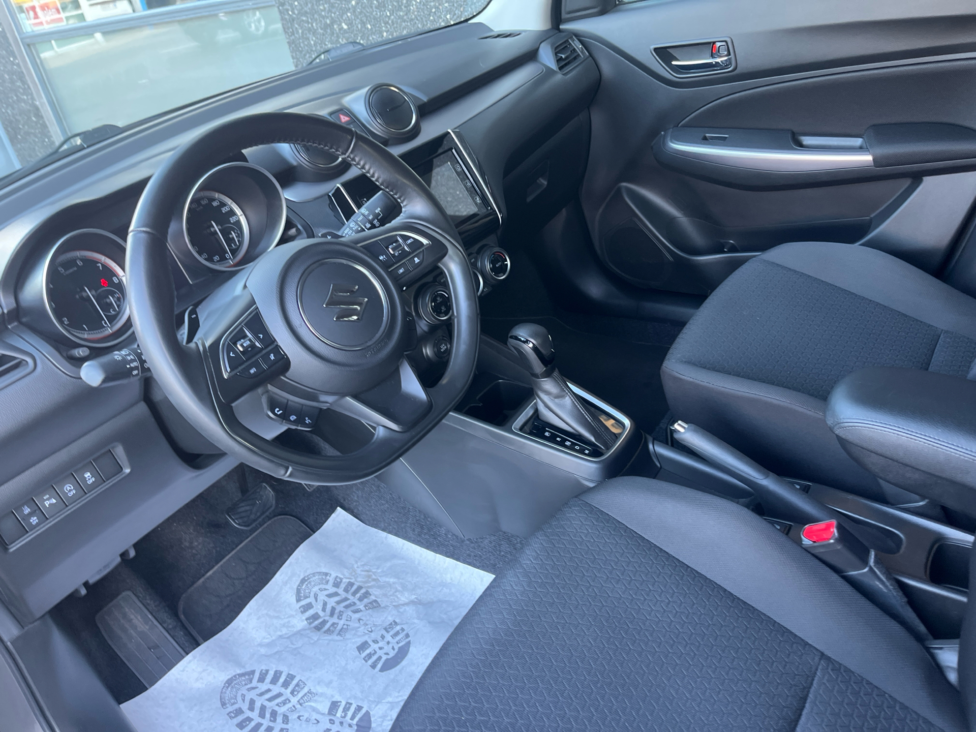 Billede af Suzuki Swift 1,2 Dualjet  Mild hybrid Exclusive AEB CVT 83HK 5d Trinl. Gear