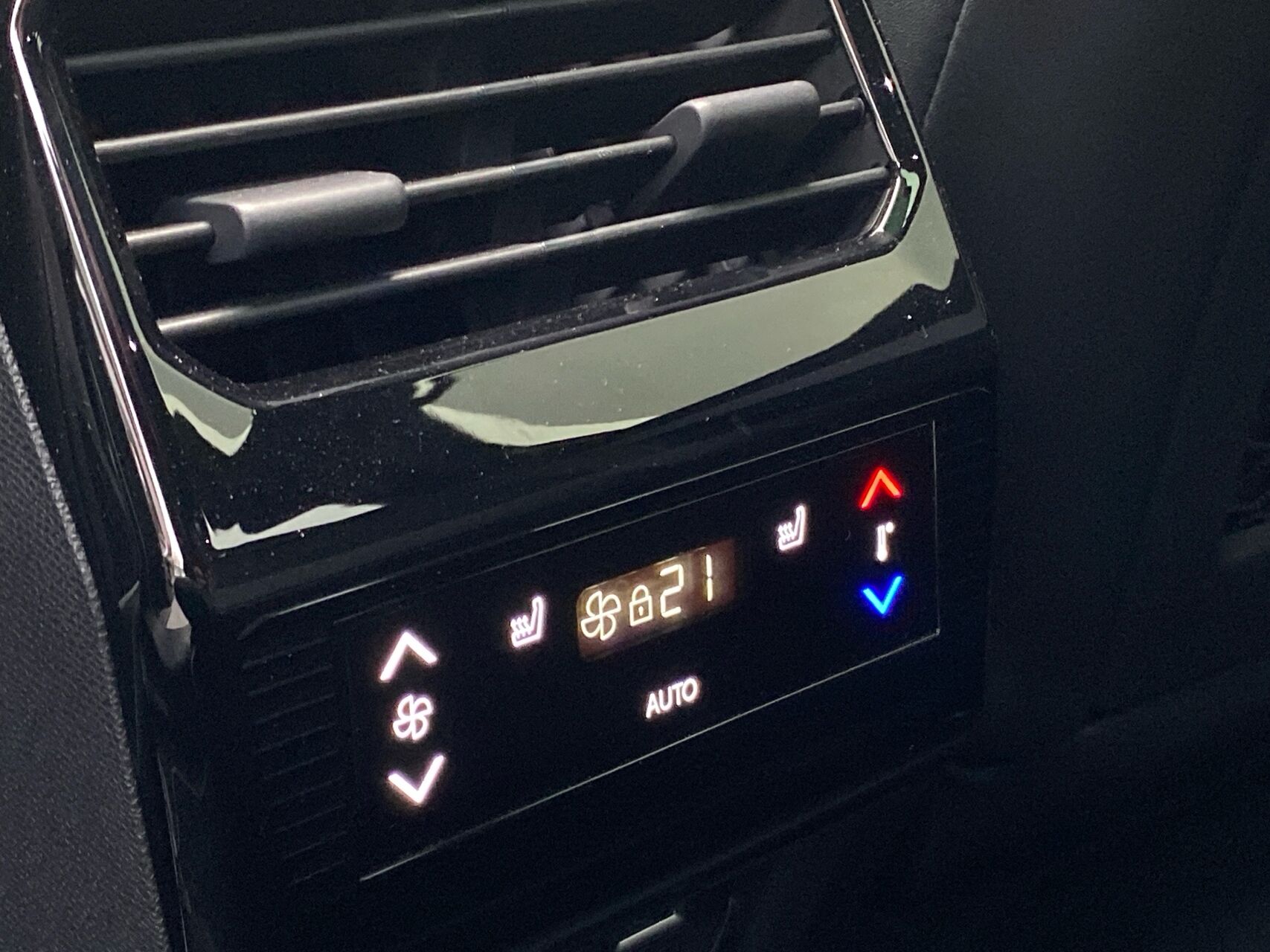 Billede af Peugeot e-5008 EL GT Pack 210HK 5d Aut.