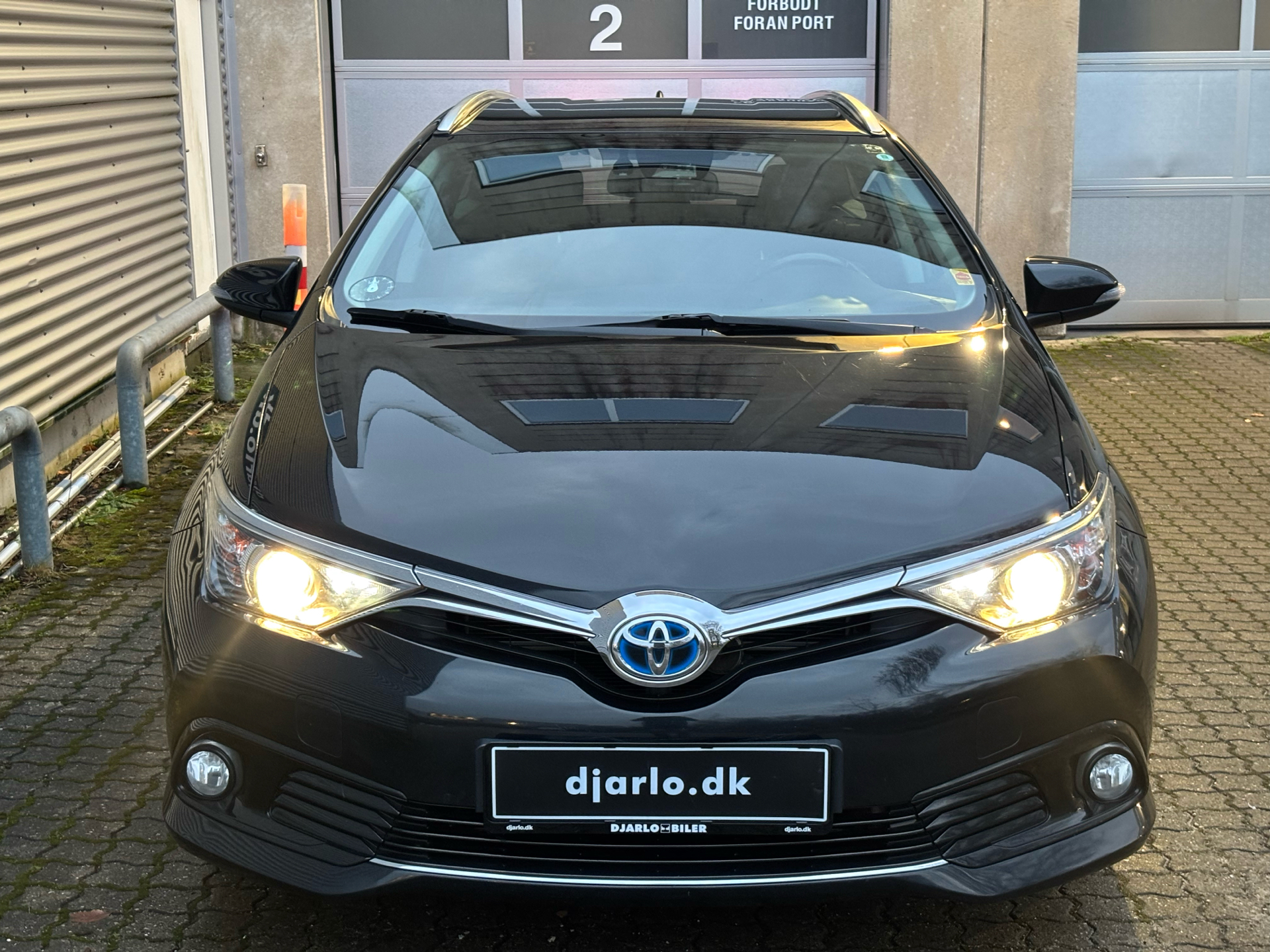 Billede af Toyota Auris Touring Sports 1,8 Hybrid H2 Comfort 136HK Stc Aut.