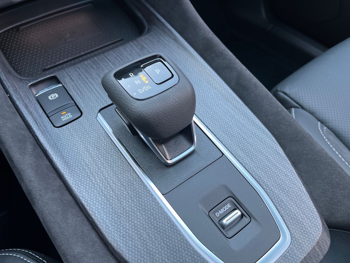 Billede af Nissan QASHQAI MY25 Mild-Hybrid 158 Xtronic 2 WD Tekna PLUS