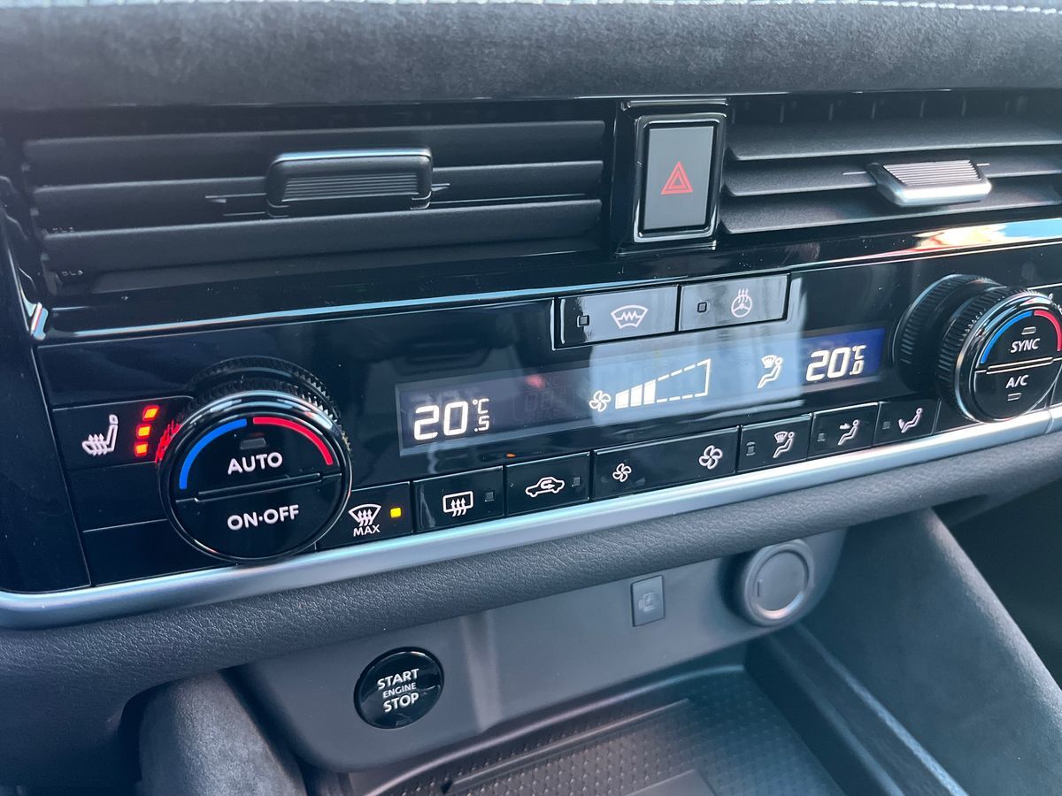 Billede af Nissan QASHQAI MY25 Mild-Hybrid 158 Xtronic 2 WD Tekna PLUS