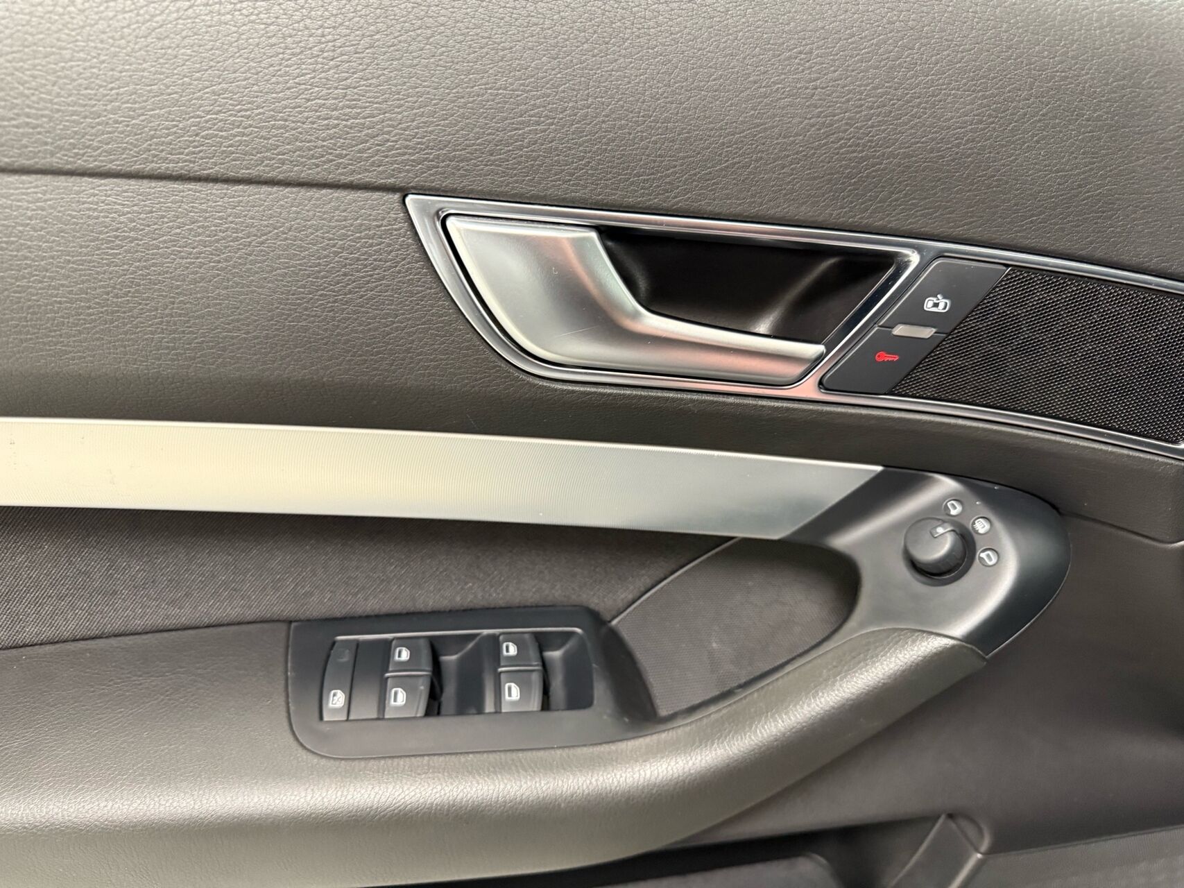 Billede af Audi A6 2,4 V6 177HK 6g