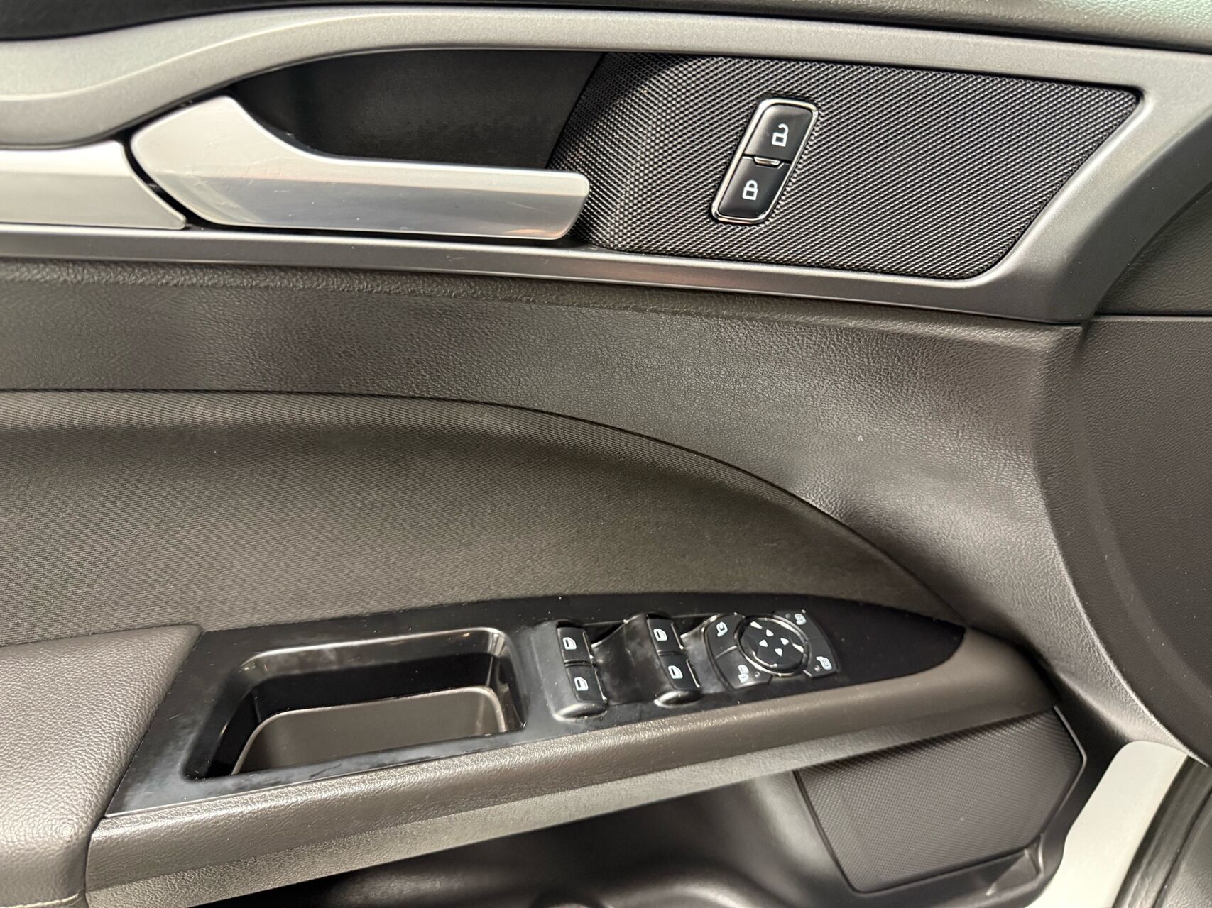 Billede af Ford Mondeo 2,0 TDCi Titanium 150HK Stc 6g Aut.