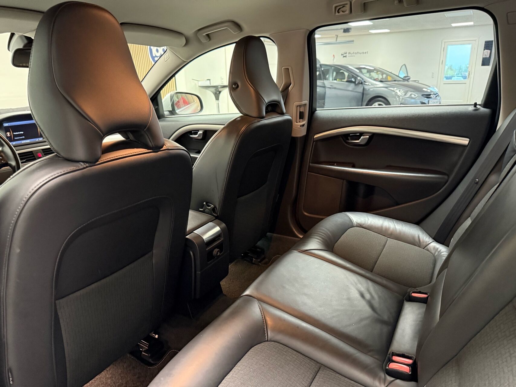 Billede af Volvo V70 1,6 T4 Momentum 180HK Stc 6g