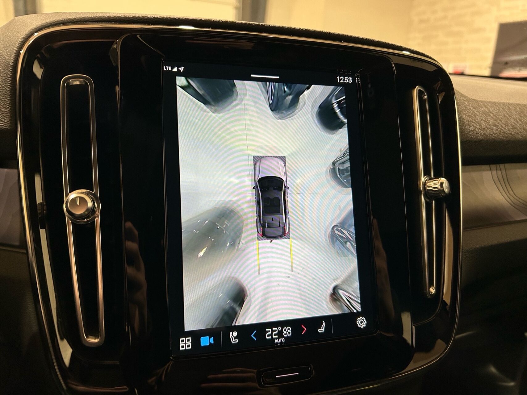 Billede af Volvo C40 P6 Recharge Ultimate 231HK 4d Aut.