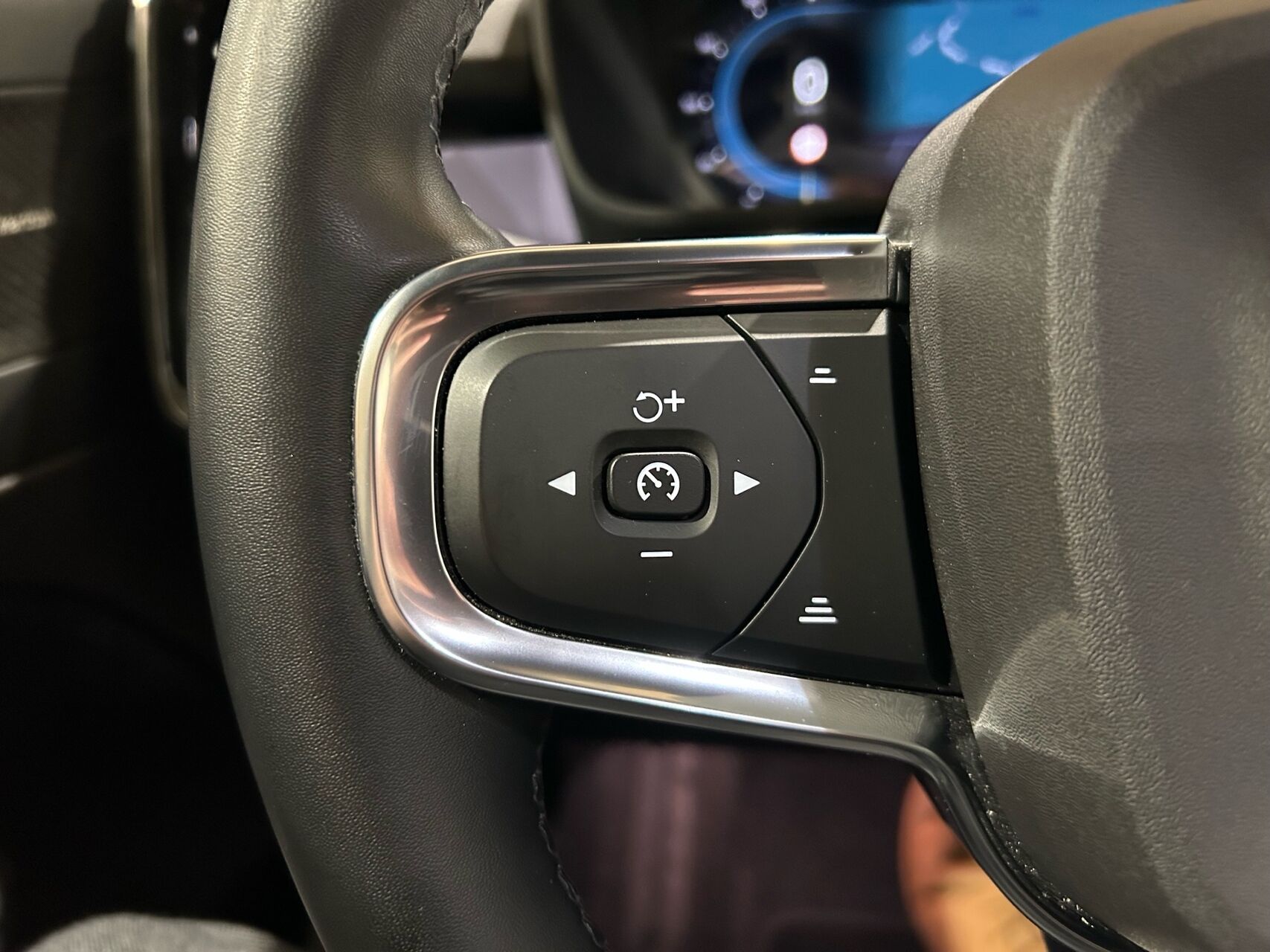 Billede af Volvo C40 P6 Recharge Ultimate 231HK 4d Aut.