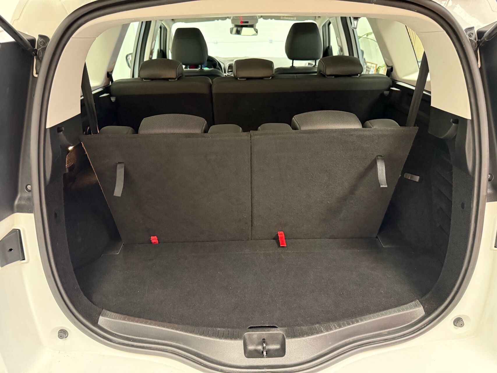 Billede af Renault Grand Scénic 7 pers. 1,5 DCI Zen EDC 110HK 6g Aut.