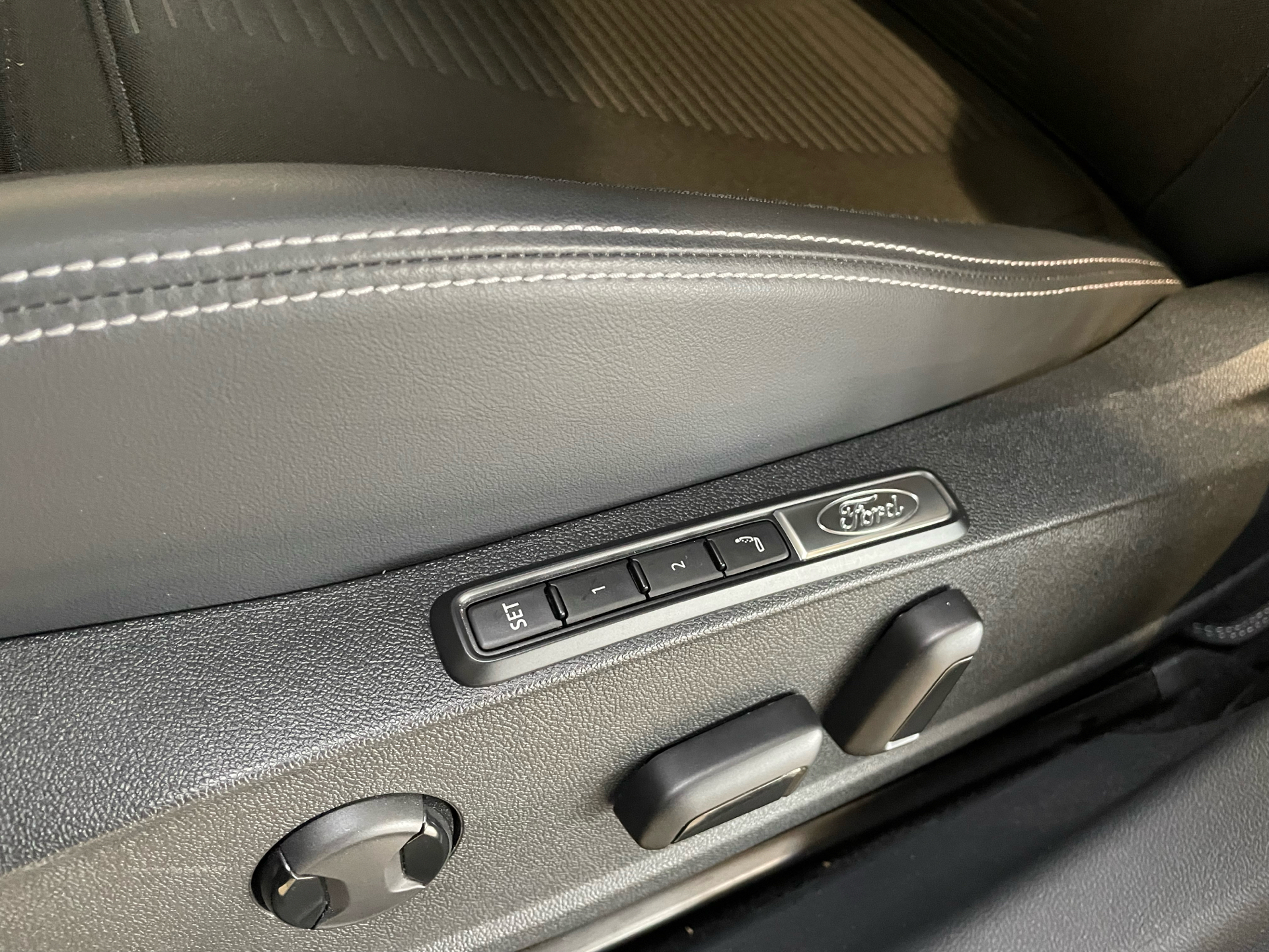 Billede af Ford Explorer EL UR Select RWD 286HK 5d Aut.