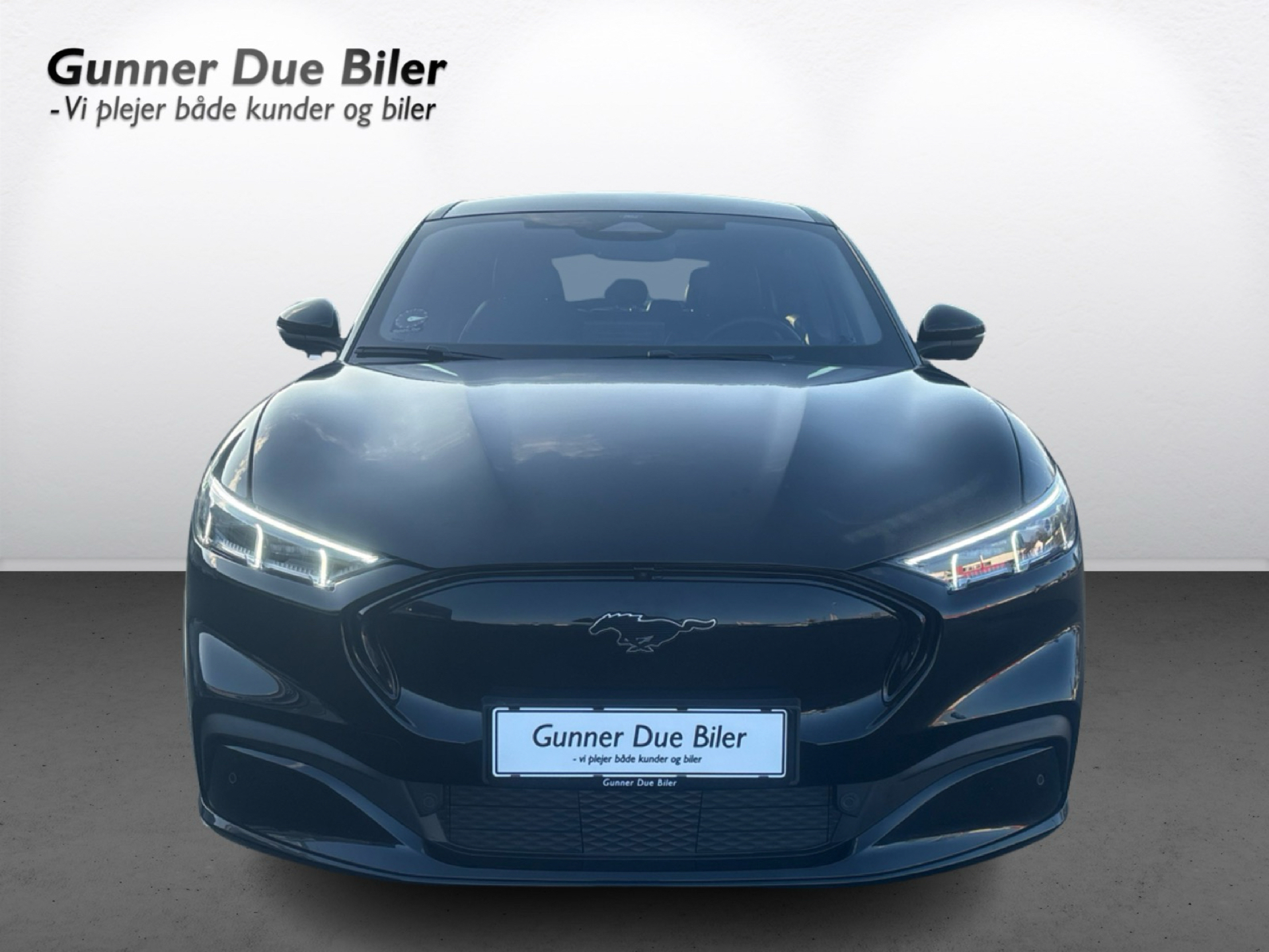 Billede af Ford Mustang Mach-E EL UR Premium AWD 351HK 5d Aut.