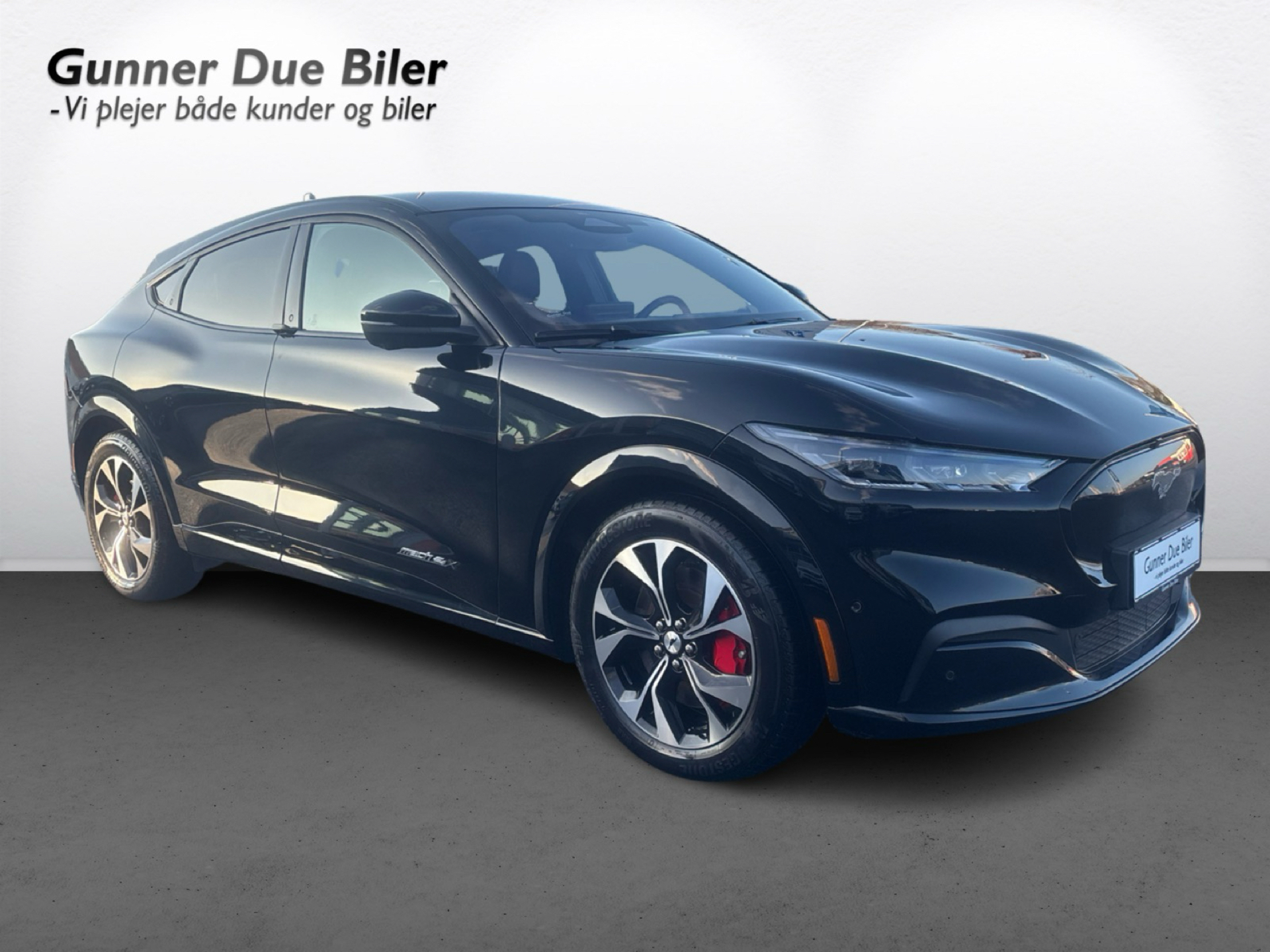 Billede af Ford Mustang Mach-E EL UR Premium AWD 351HK 5d Aut.