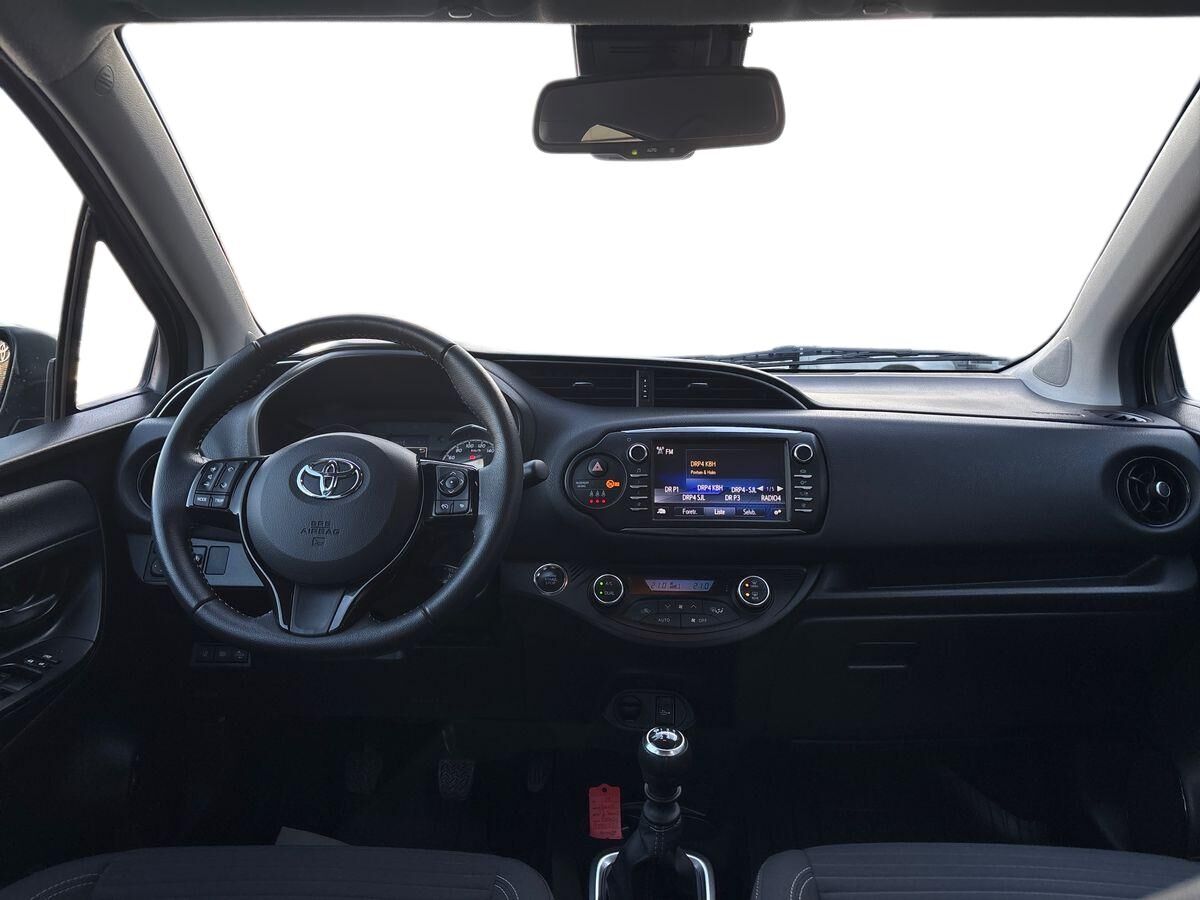 Billede af Toyota Yaris 1,5 VVT-I T3 Smartpakke 111HK 5d 6g