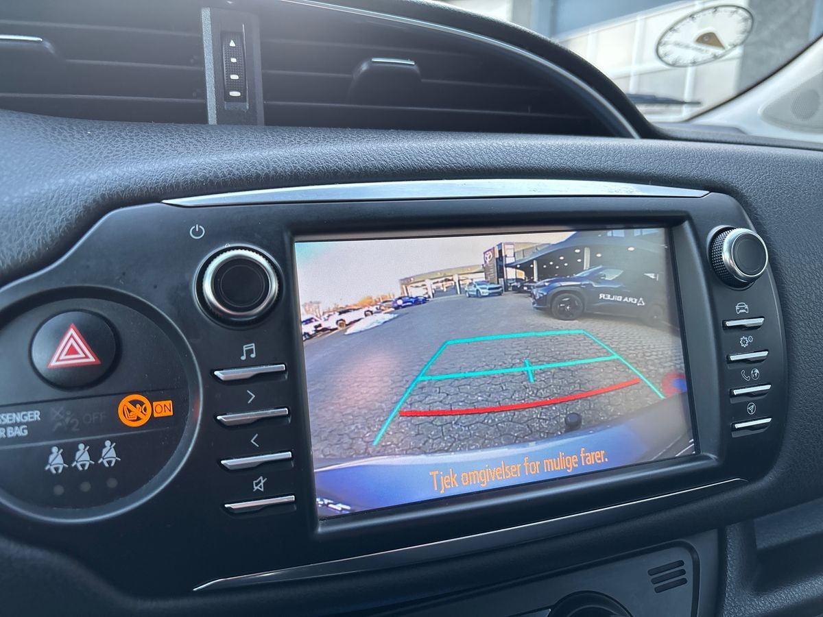 Billede af Toyota Yaris 1,5 VVT-I T3 Smartpakke 111HK 5d 6g
