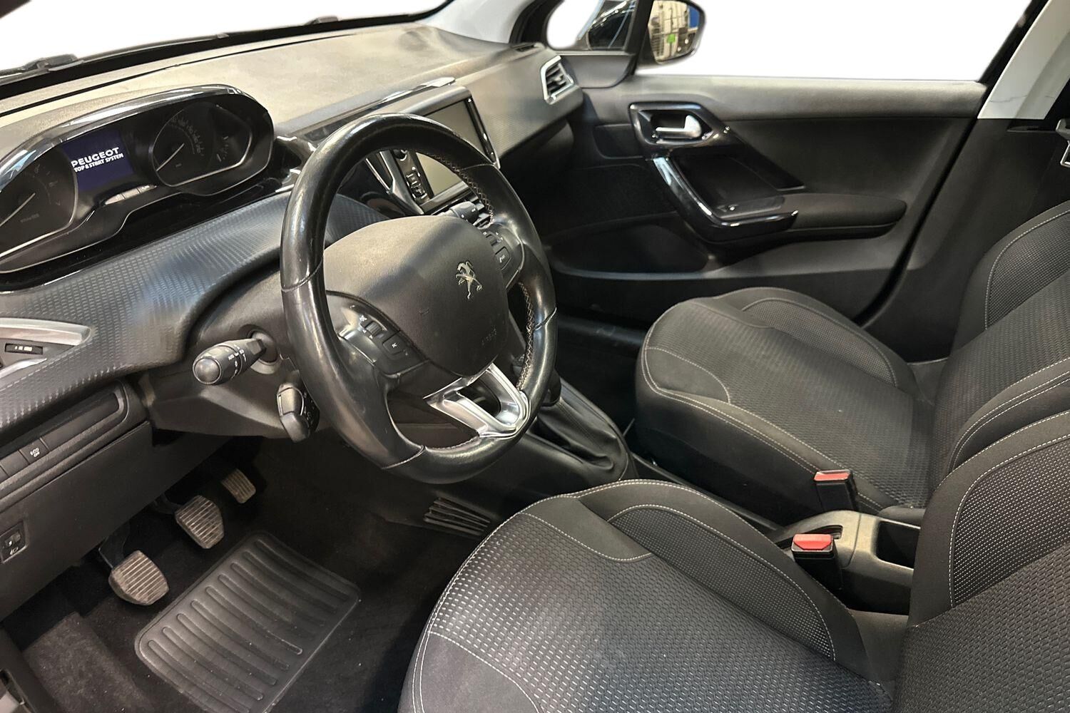 Billede af Peugeot 208 1,2 PureTech Prestige 82HK 5d