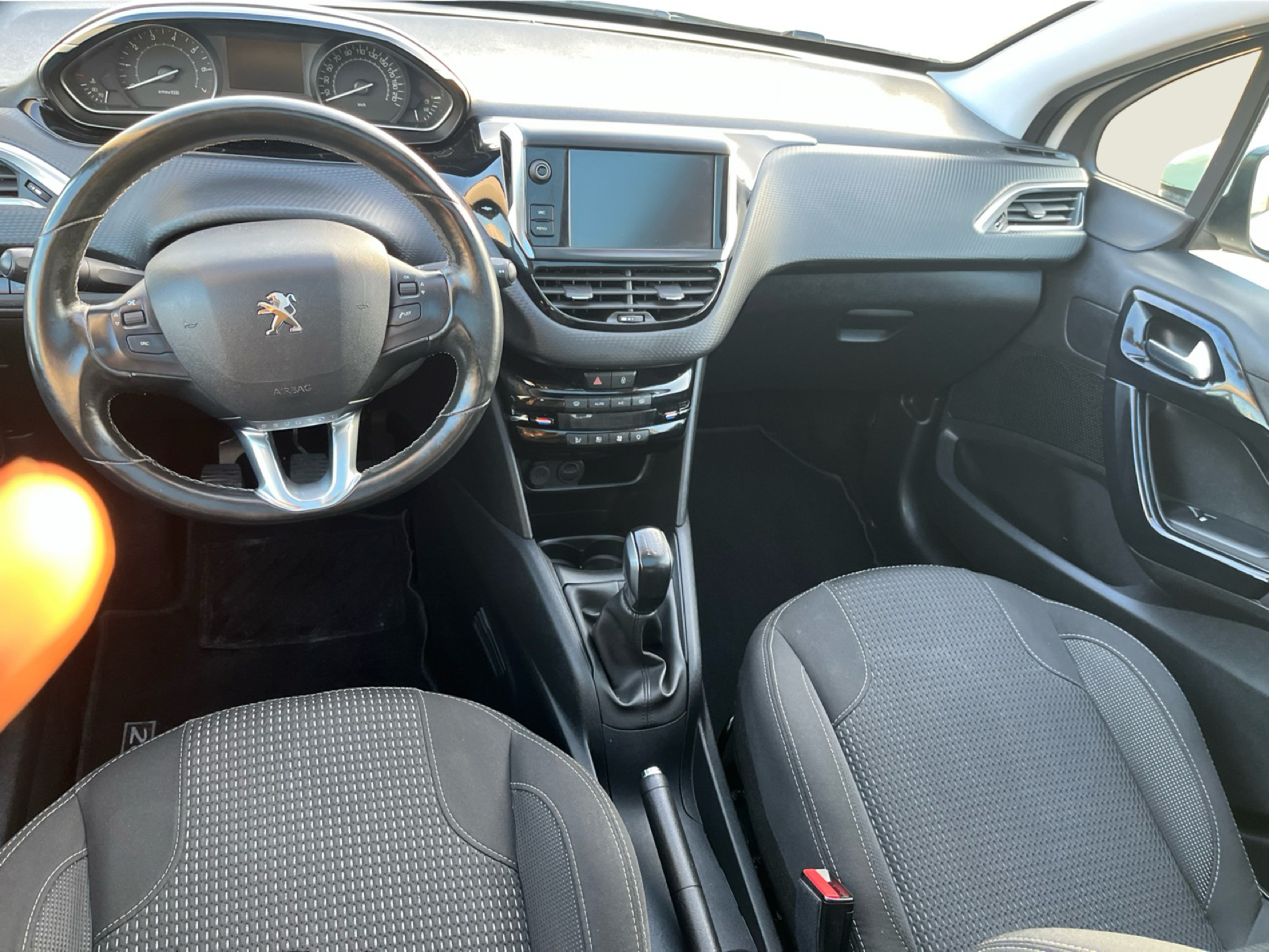 Billede af Peugeot 208 1,2 PureTech Prestige 82HK 5d