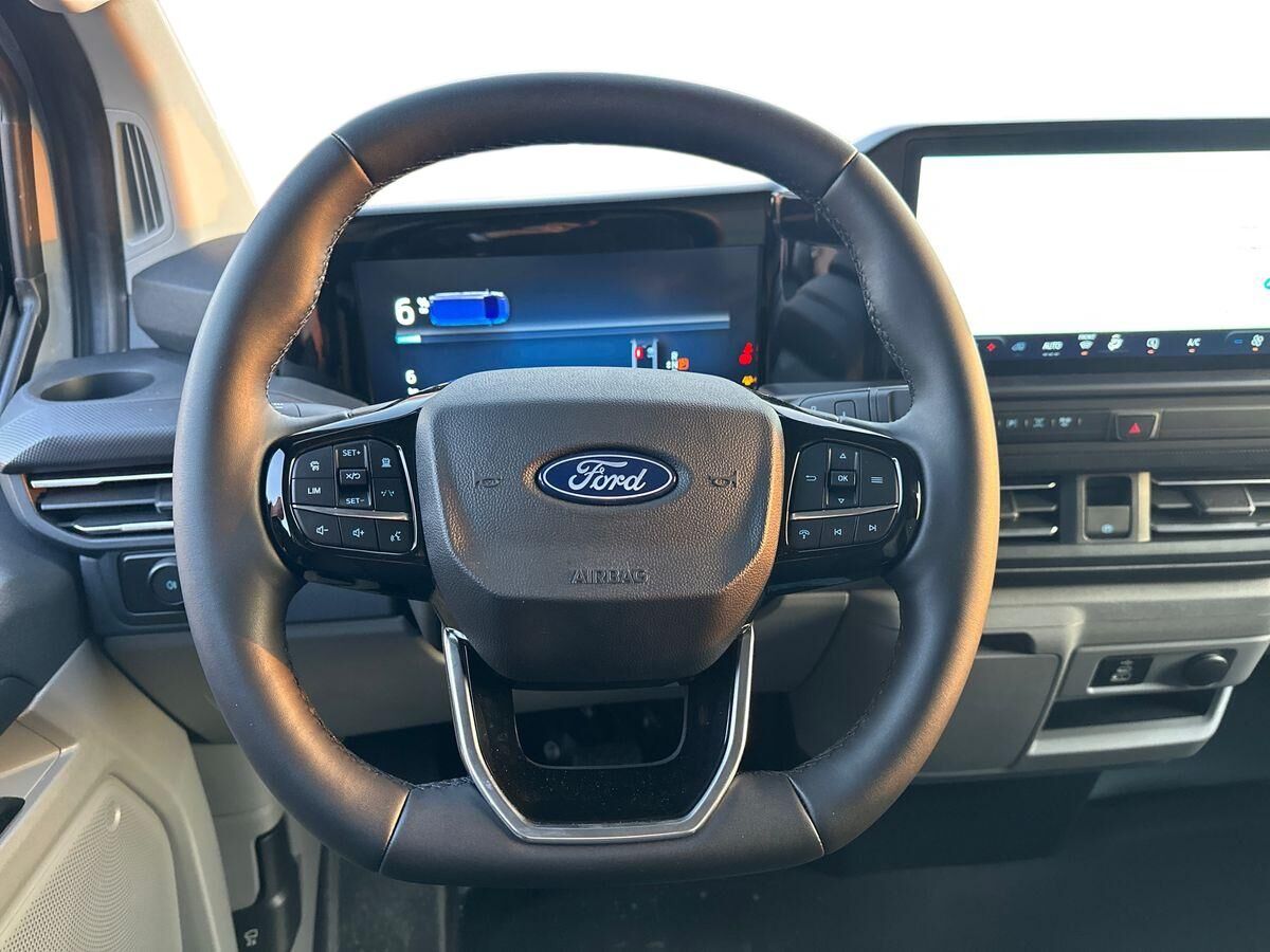 Billede af Ford E-Transit Custom 340 L2H1 EL Limited 218HK Van Aut.