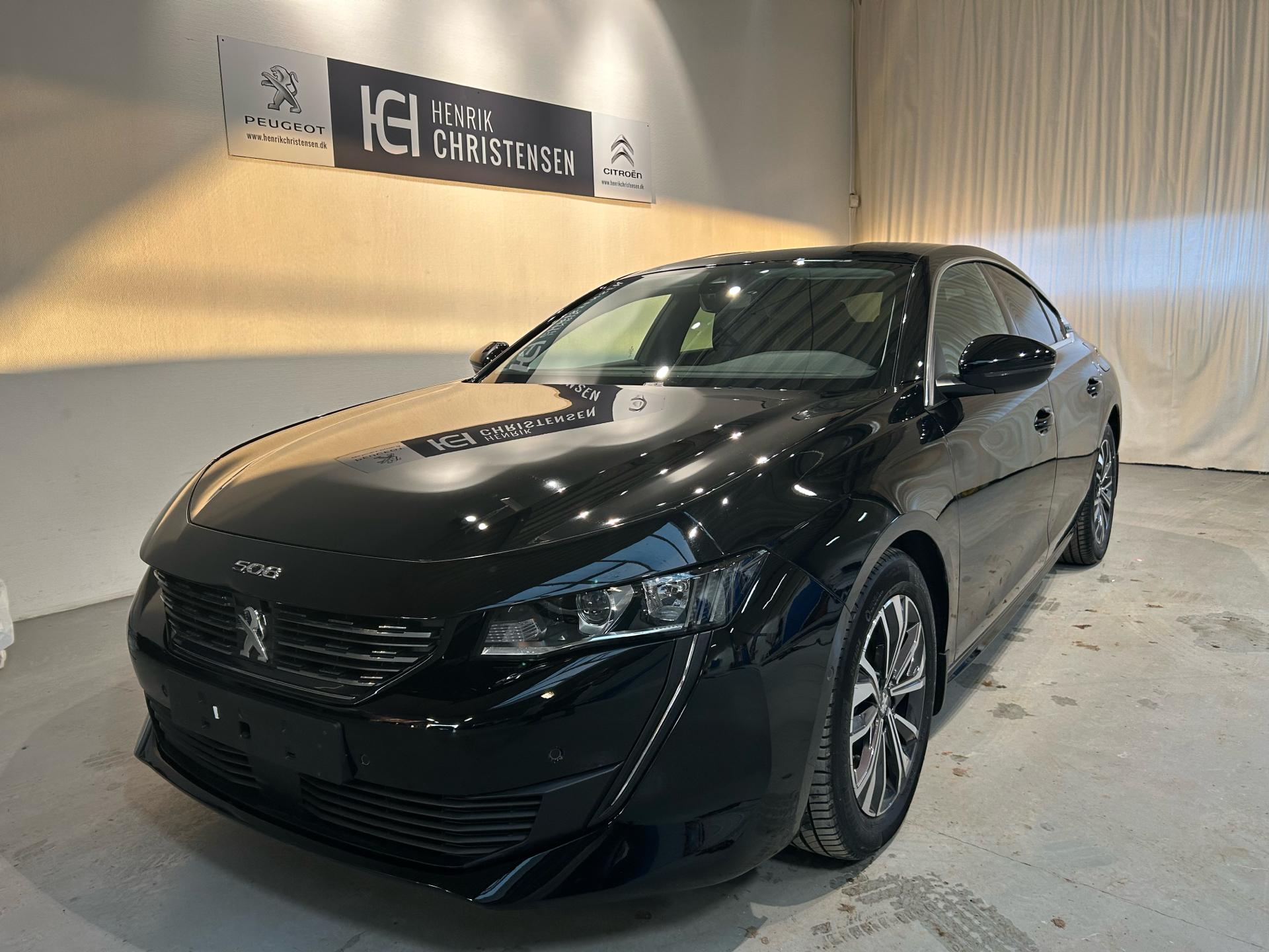 Billede af Peugeot 508 1,6 PureTech  Plugin-hybrid Allure Pack EAT8 start/stop 225HK 8g Aut.
