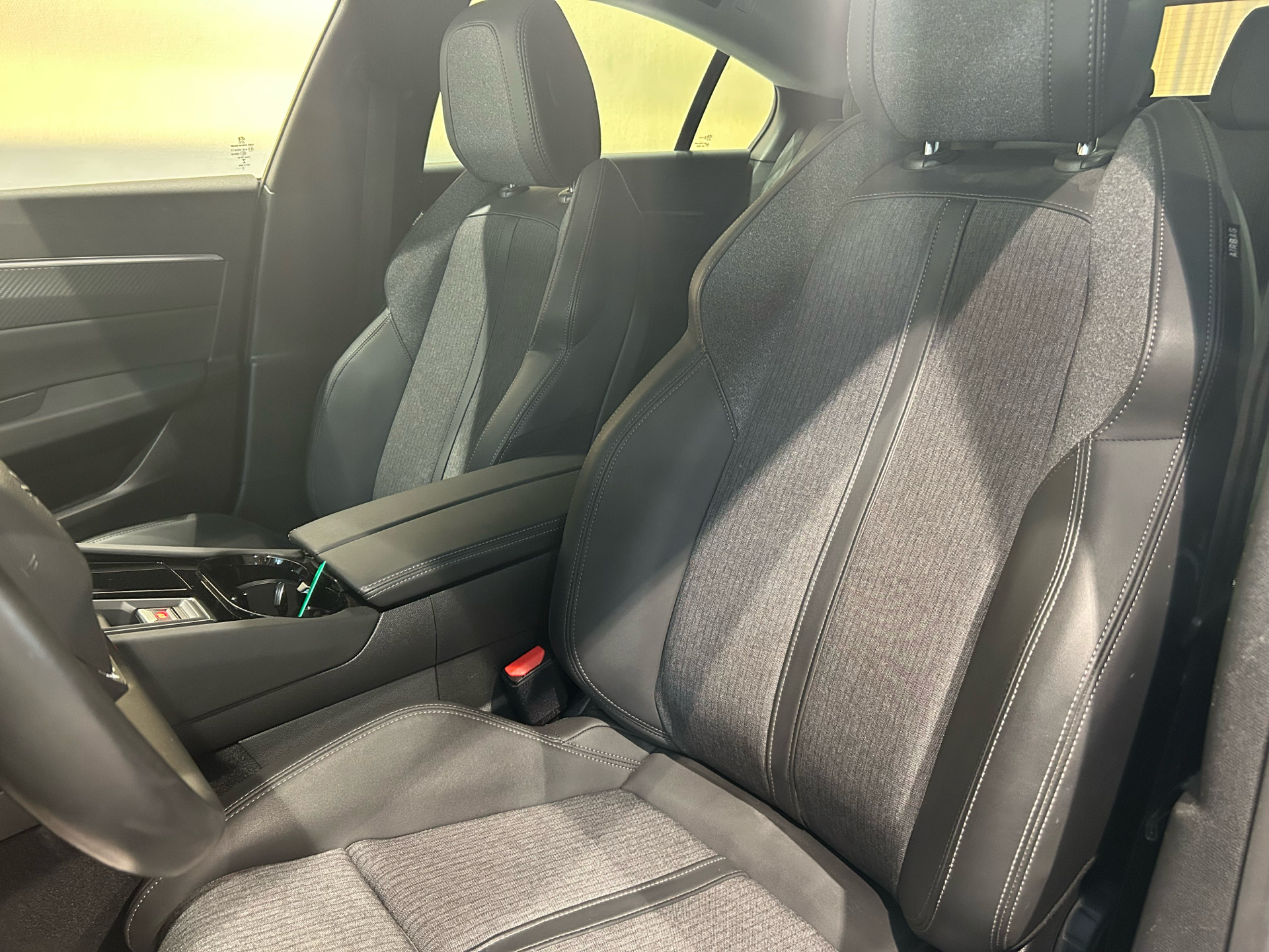 Billede af Peugeot 508 1,6 PureTech  Plugin-hybrid Allure Pack EAT8 start/stop 225HK 8g Aut.