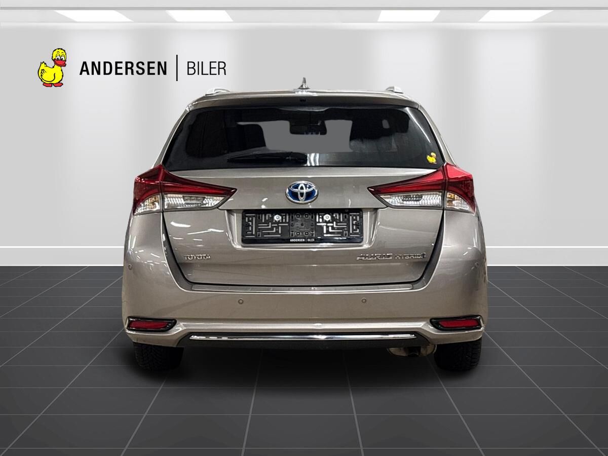 Billede af Toyota Auris Touring Sports 1,8 Hybrid H2 Style Safety Sense 136HK Stc Aut.