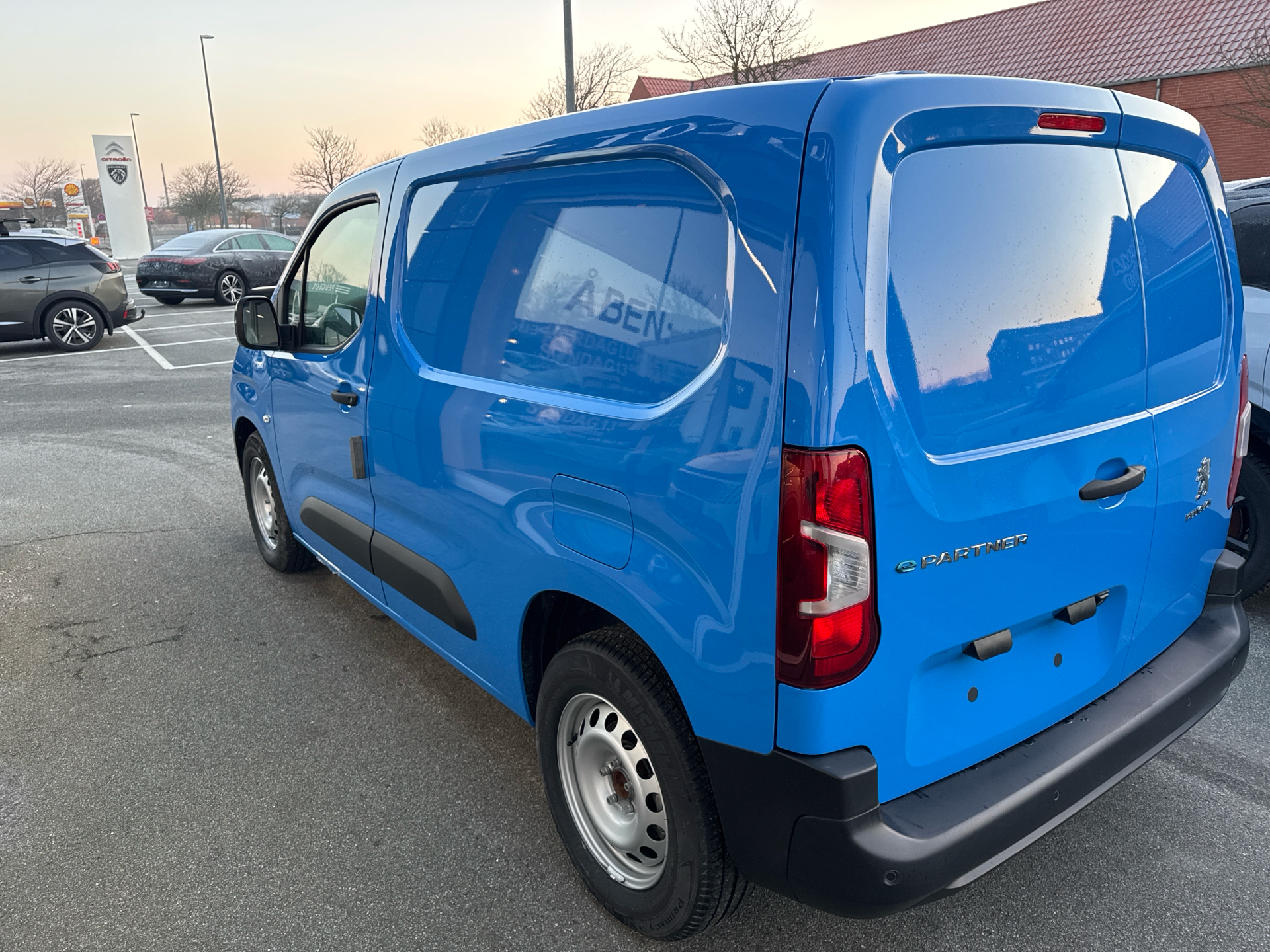 Billede af Peugeot e-Partner L1 V2 EL Plus 136HK Van Aut.