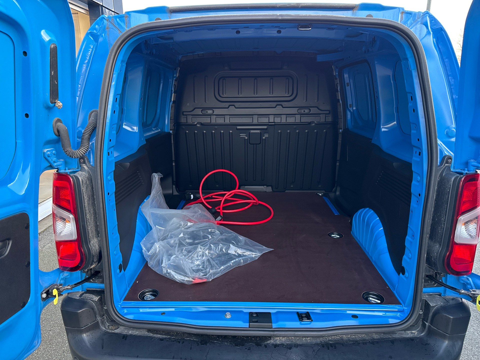 Billede af Peugeot e-Partner L1 V2 EL Plus 136HK Van Aut.