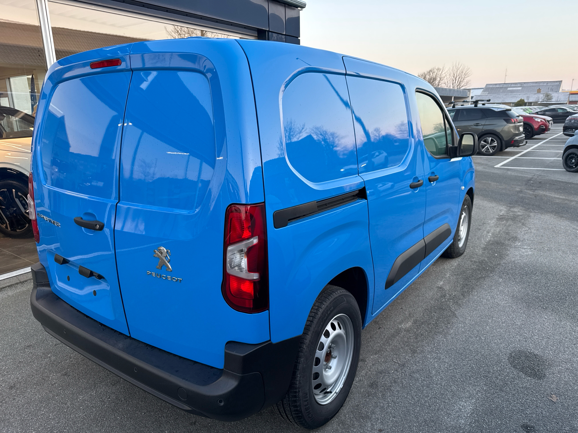 Billede af Peugeot e-Partner L1 V2 EL Plus 136HK Van Aut.