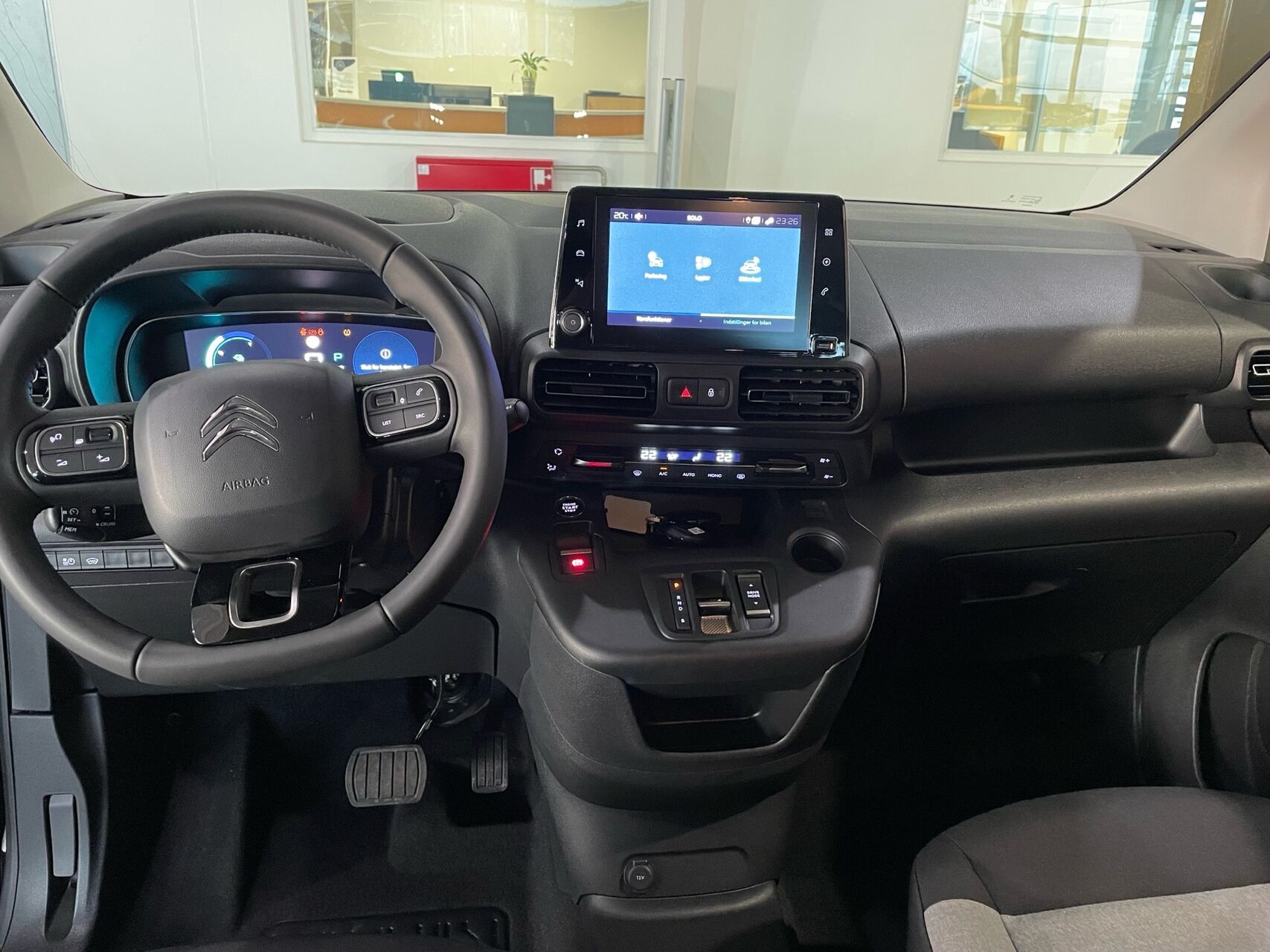 Billede af Citroën e-Berlingo EL Shine 136HK Aut.