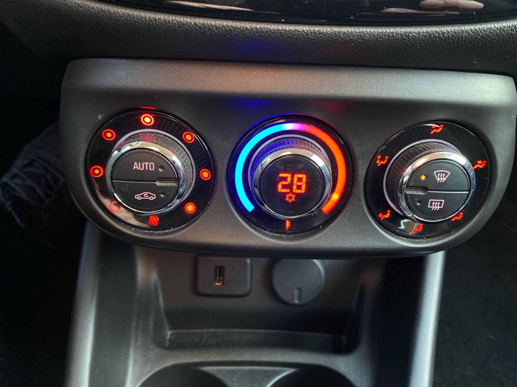 Billede af Opel Corsa 1,4 ECOTEC Impress 90HK 5d