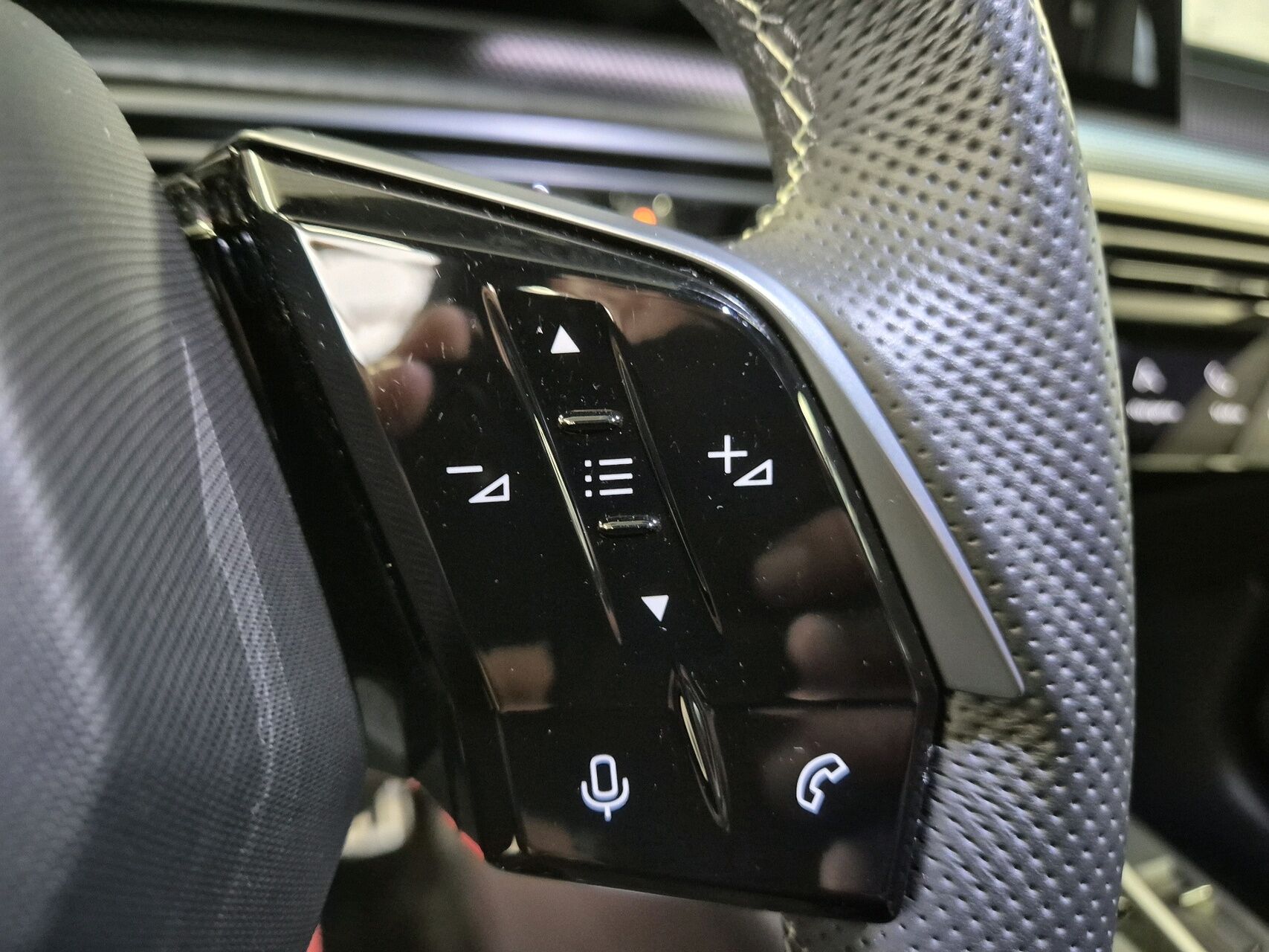 Billede af Peugeot e-5008 EL GT Pack 210HK 5d Aut.