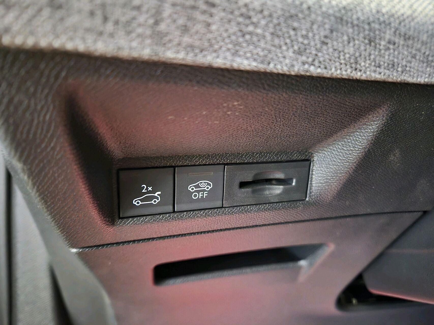 Billede af Peugeot e-5008 EL GT Pack 210HK 5d Aut.