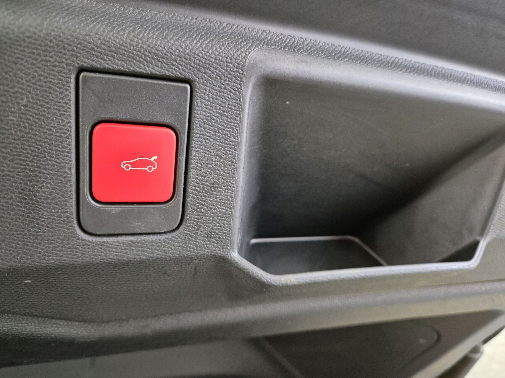 Billede af Peugeot e-5008 EL GT Pack 210HK 5d Aut.