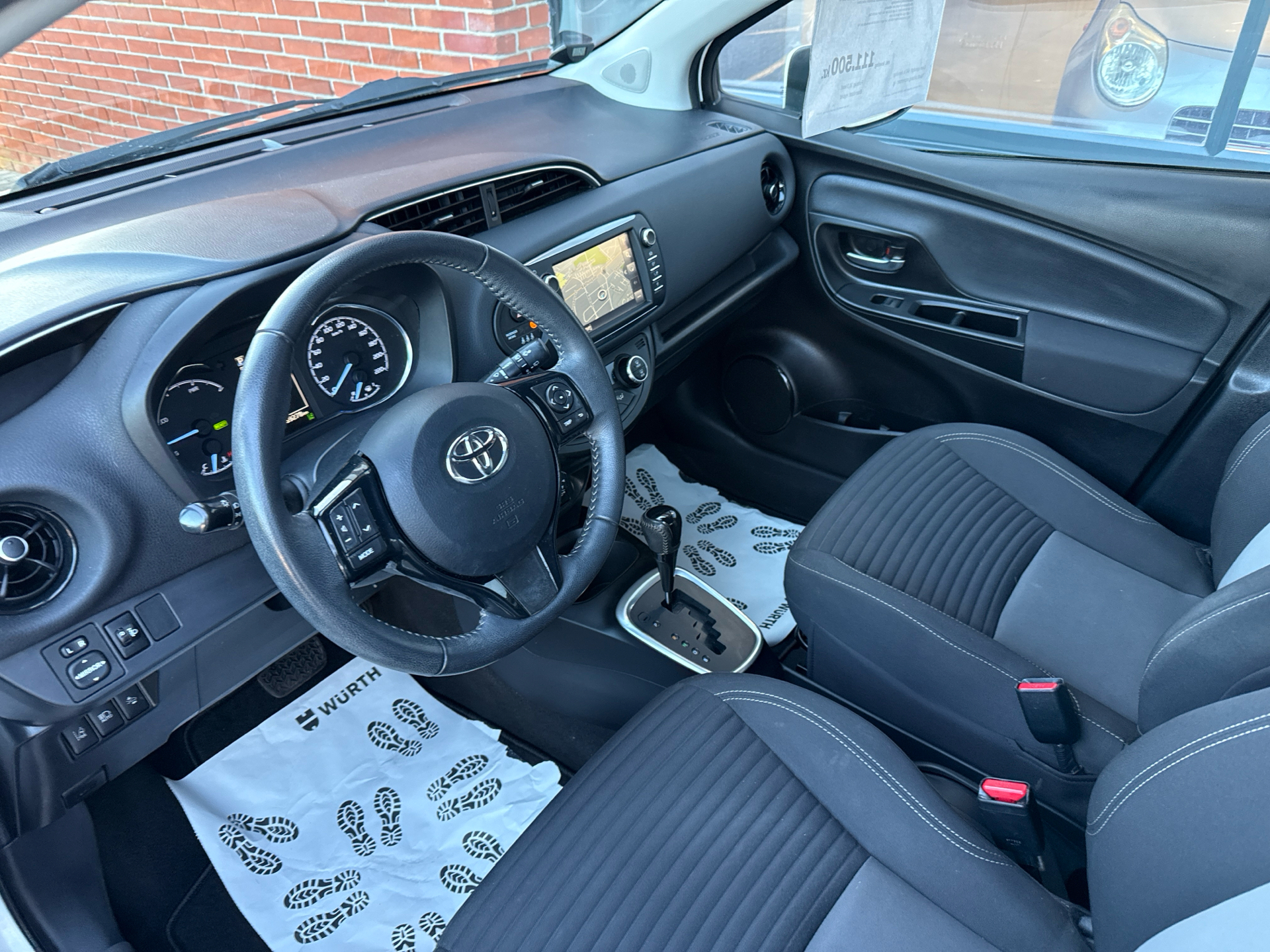 Billede af Toyota Yaris 1,5 Hybrid H2 Premium E-CVT 100HK 5d Trinl. Gear