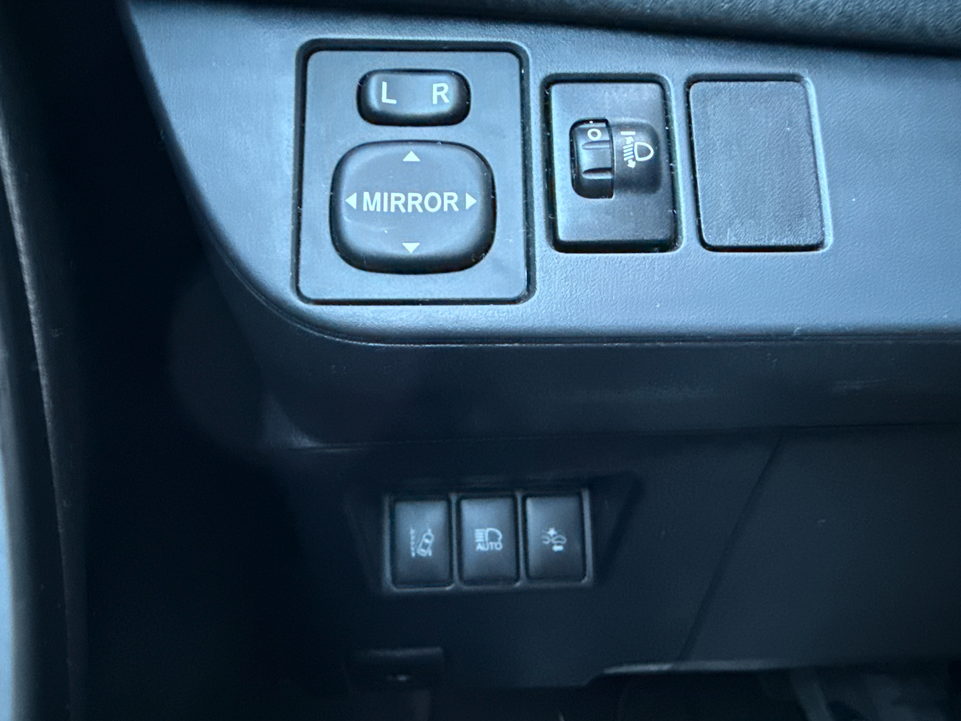 Billede af Toyota Yaris 1,5 Hybrid H2 Premium E-CVT 100HK 5d Trinl. Gear