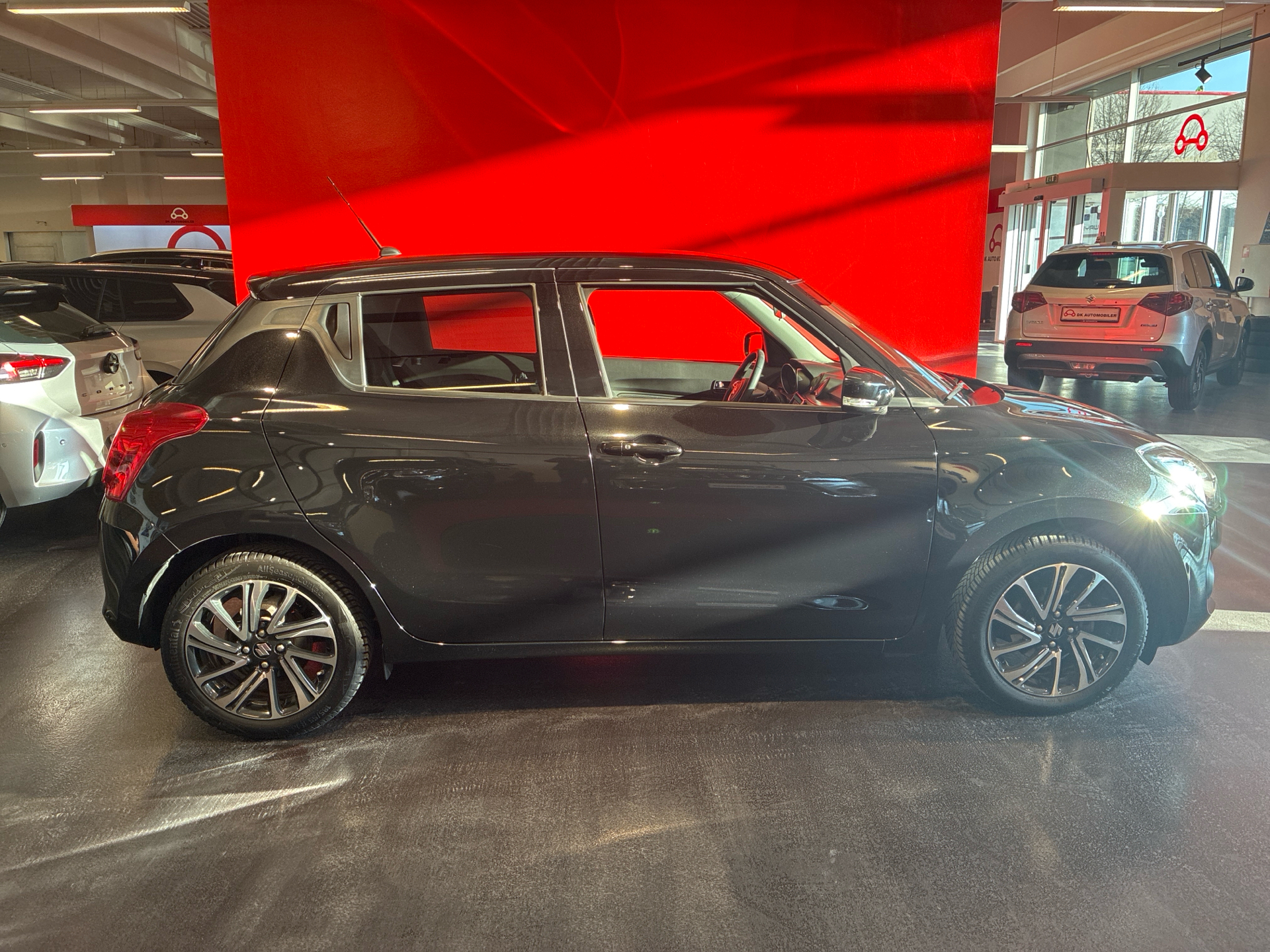 Billede af Suzuki Swift 1,2 Dualjet  Mild hybrid Exclusive AEB CVT 83HK 5d Trinl. Gear