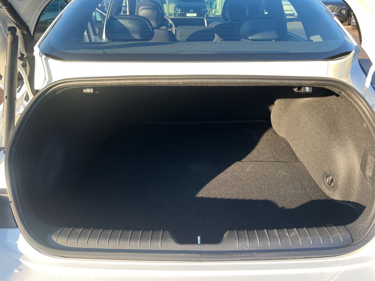 Billede af Hyundai Ioniq 6 Electric 77,4 kWh Essential 229HK Aut.