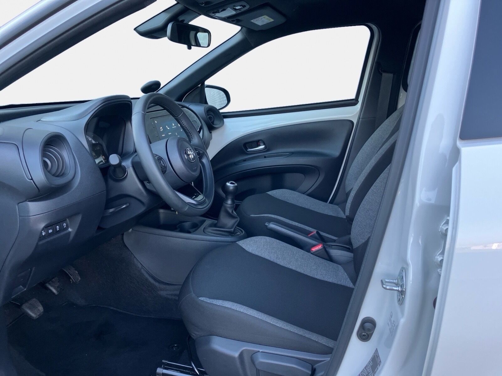 Billede af Toyota Aygo X 1,0 VVT-I Active 72HK 5d