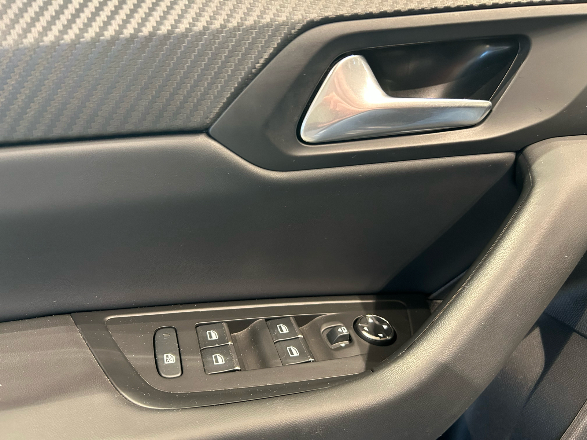 Billede af Peugeot 508 SW 1,5 BlueHDi Limited Pack EAT8 start/stop 130HK Stc 8g Aut.