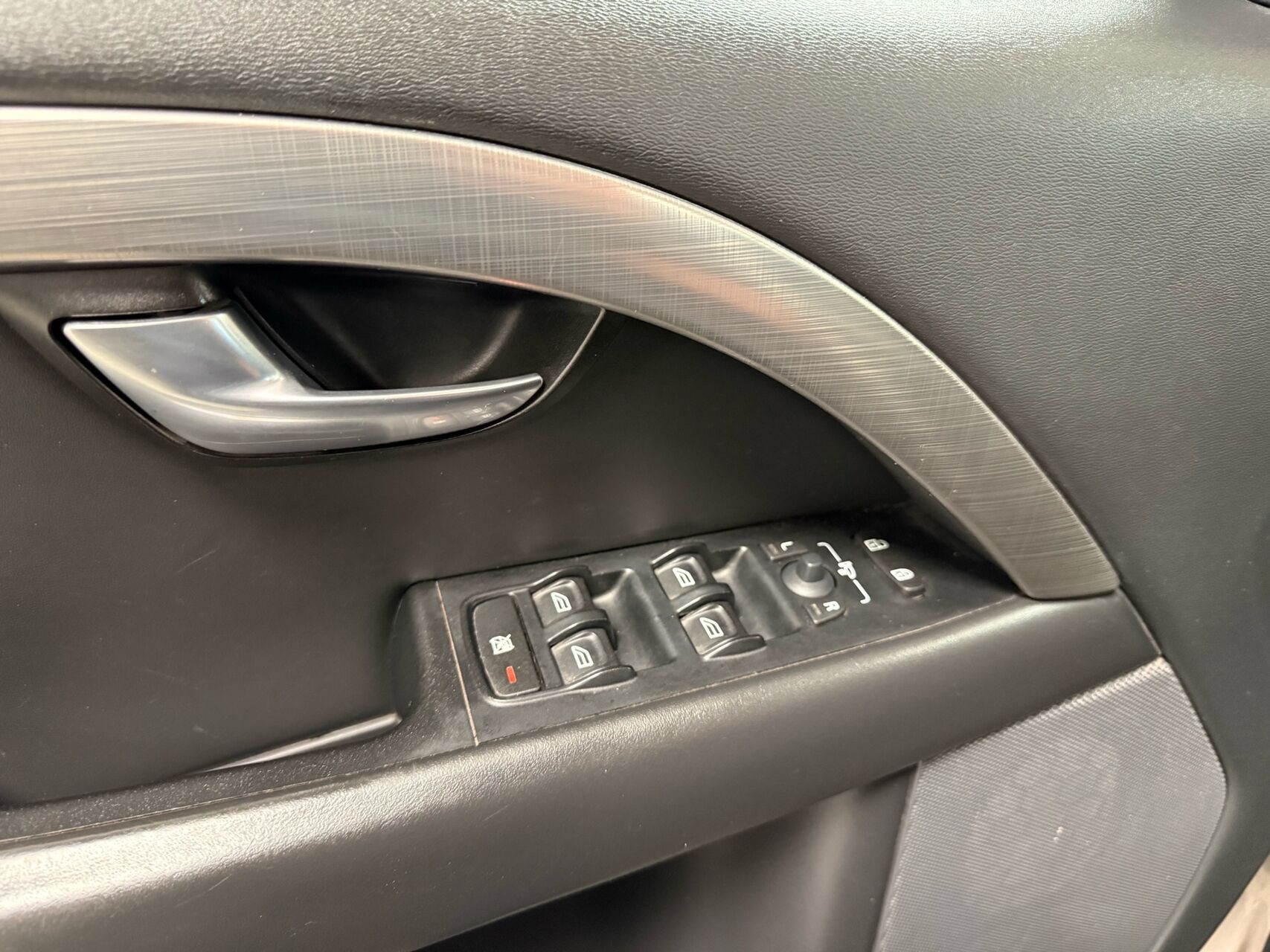 Billede af Volvo V70 2,4 D5 Summum 205HK Stc 6g Aut.