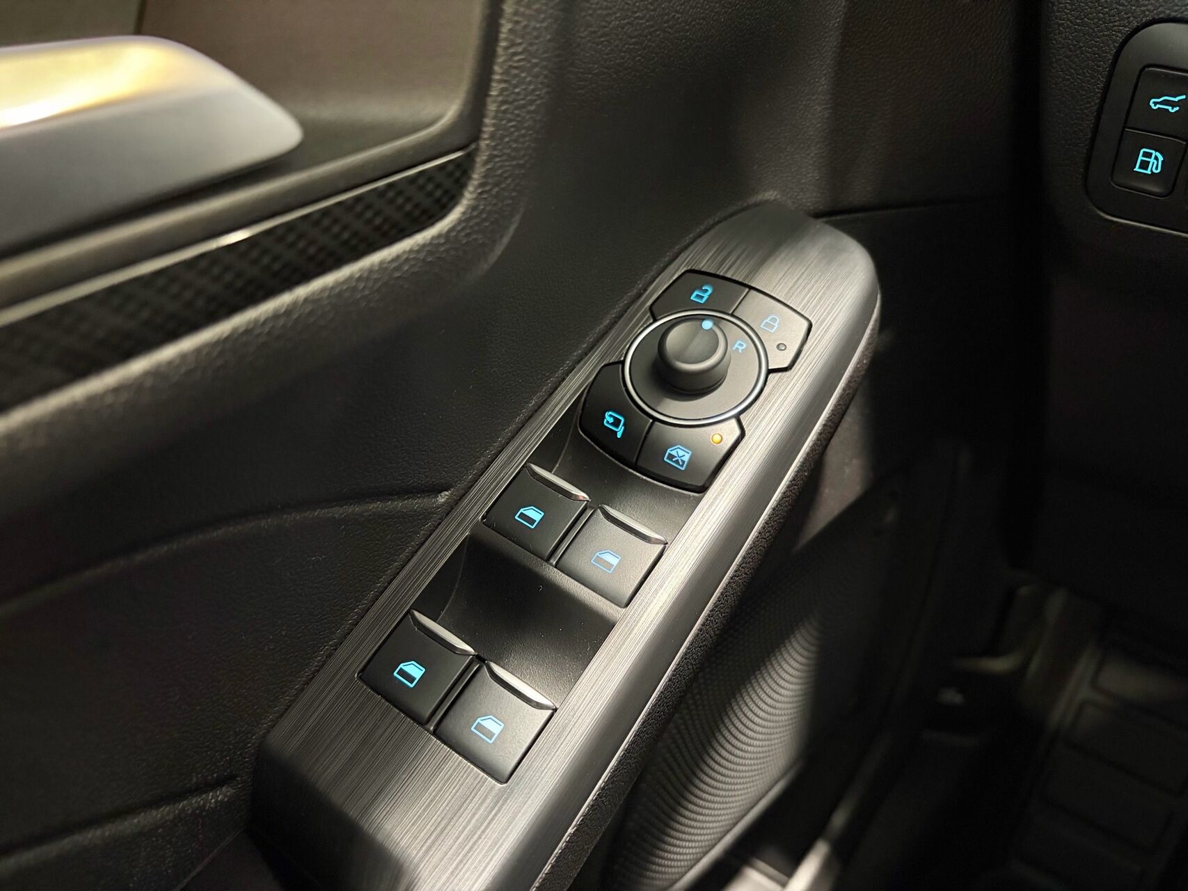 Billede af Ford Kuga 2,5 Plugin-hybrid ST-Line X CVT 225HK 5d Trinl. Gear