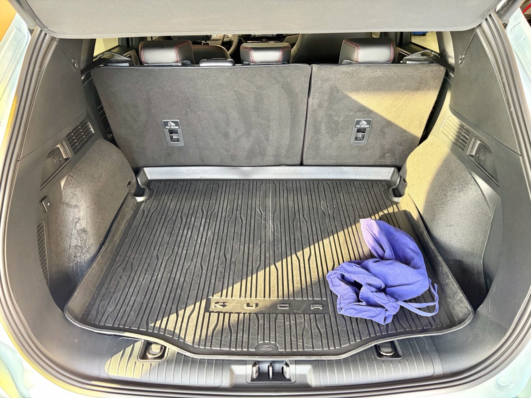 Billede af Ford Kuga 2,5 Plugin-hybrid ST-Line X CVT 225HK 5d Trinl. Gear