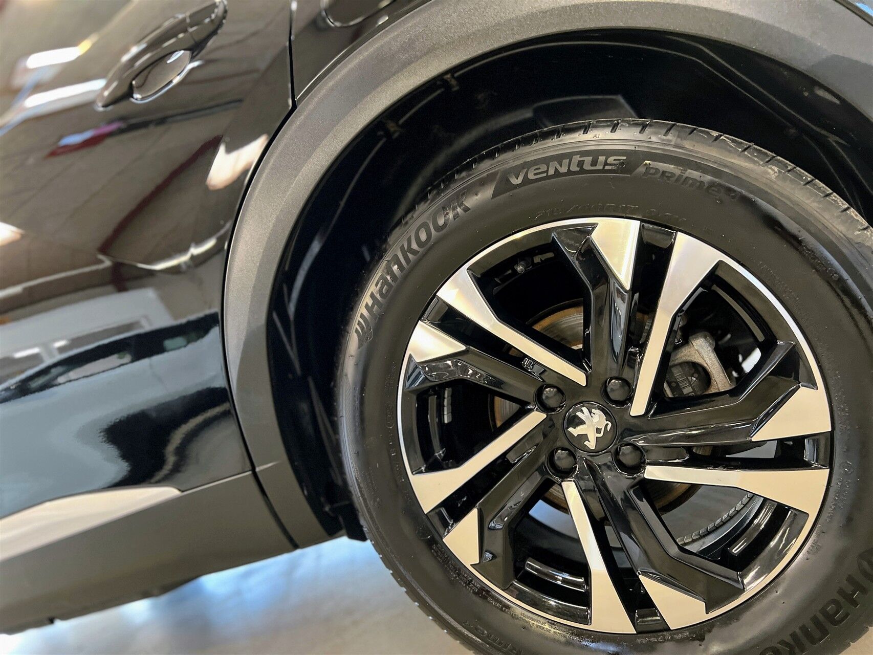 Billede af Peugeot e-2008 EL Allure Pack 136HK 5d Aut.