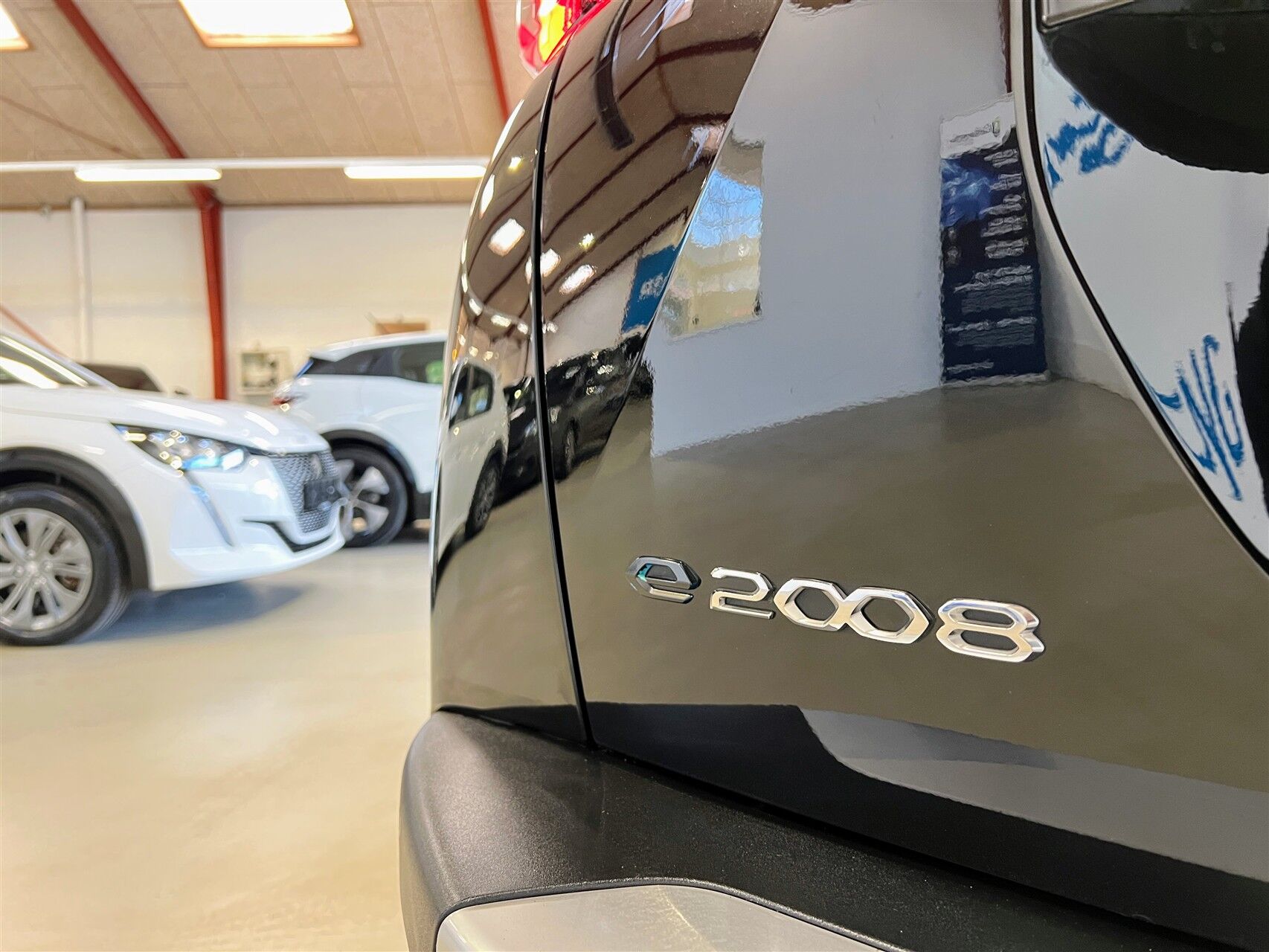 Billede af Peugeot e-2008 EL Allure Pack 136HK 5d Aut.