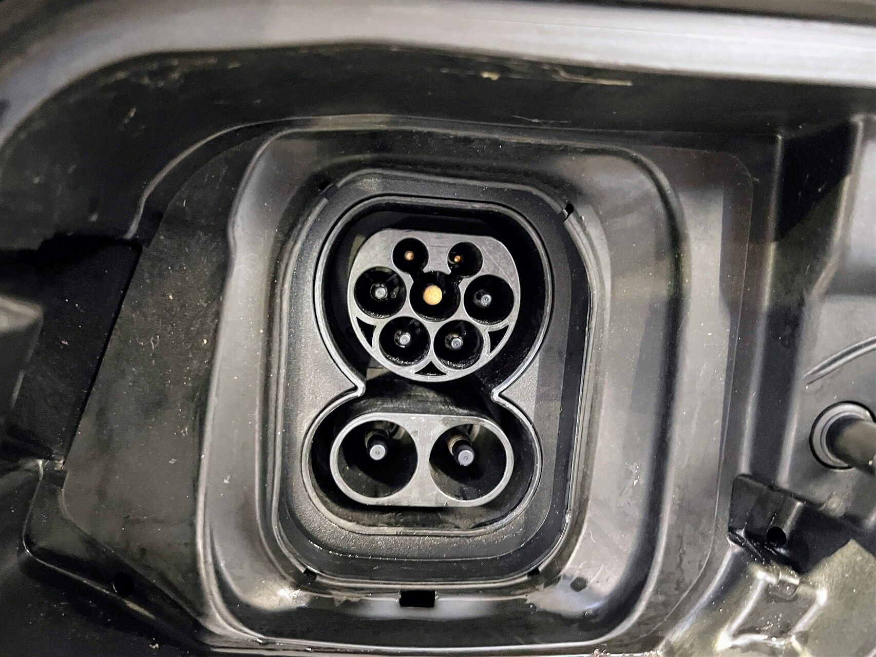 Billede af Peugeot e-2008 EL Allure Pack 136HK 5d Aut.