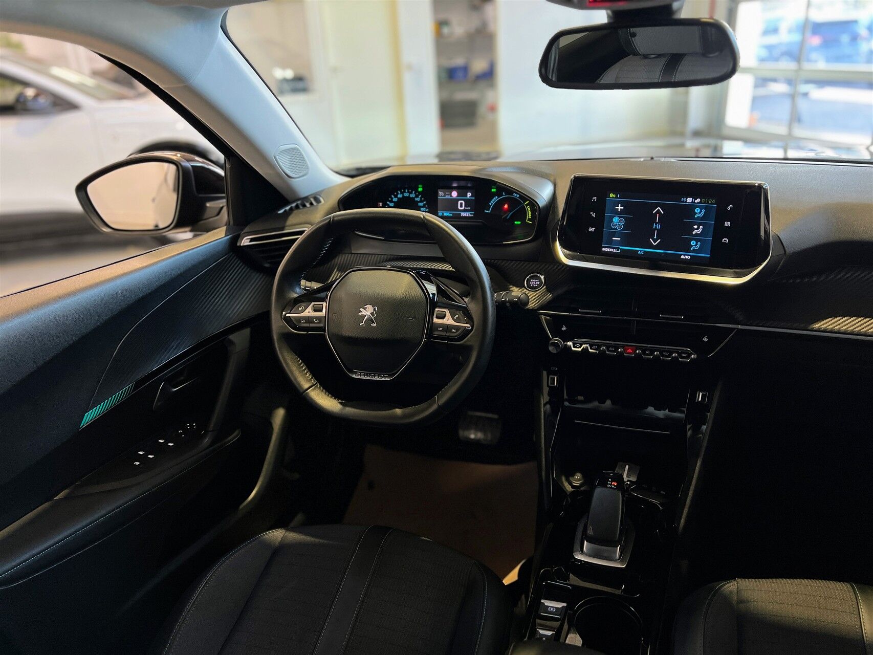 Billede af Peugeot e-2008 EL Allure Pack 136HK 5d Aut.